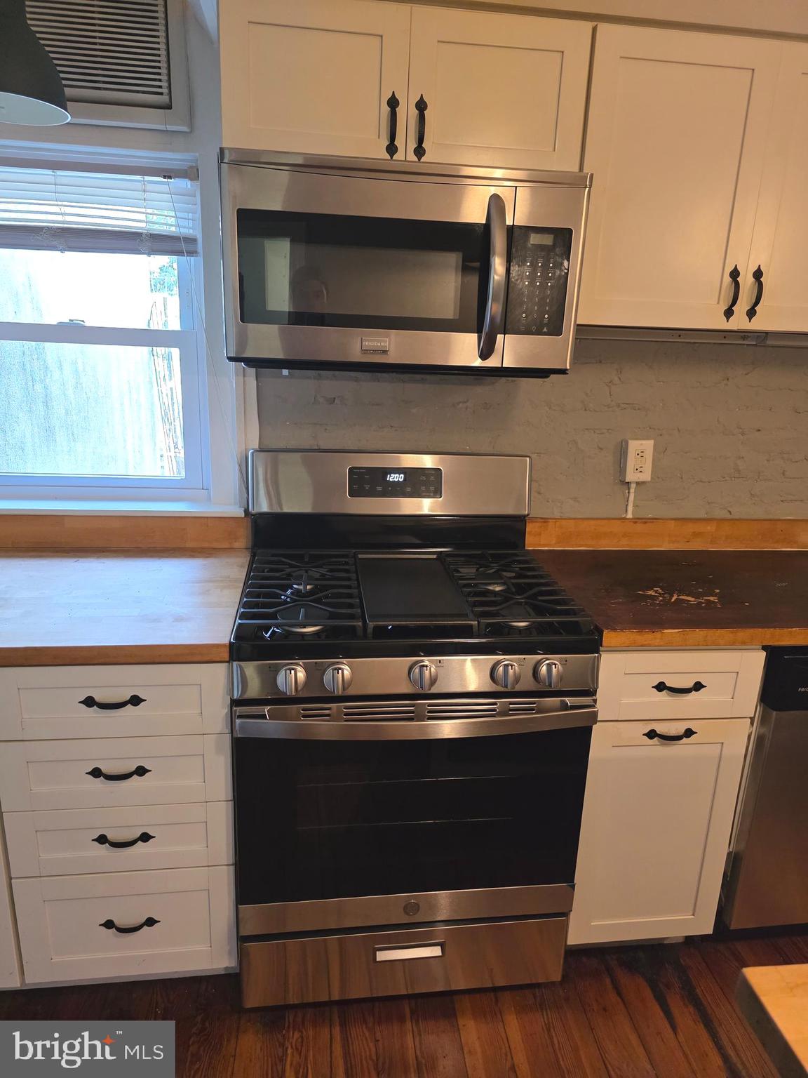 EAST FALLS - Residential