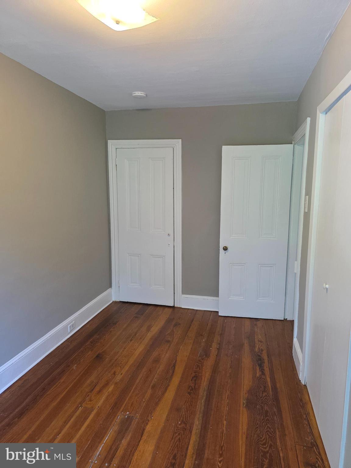 EAST FALLS - Residential