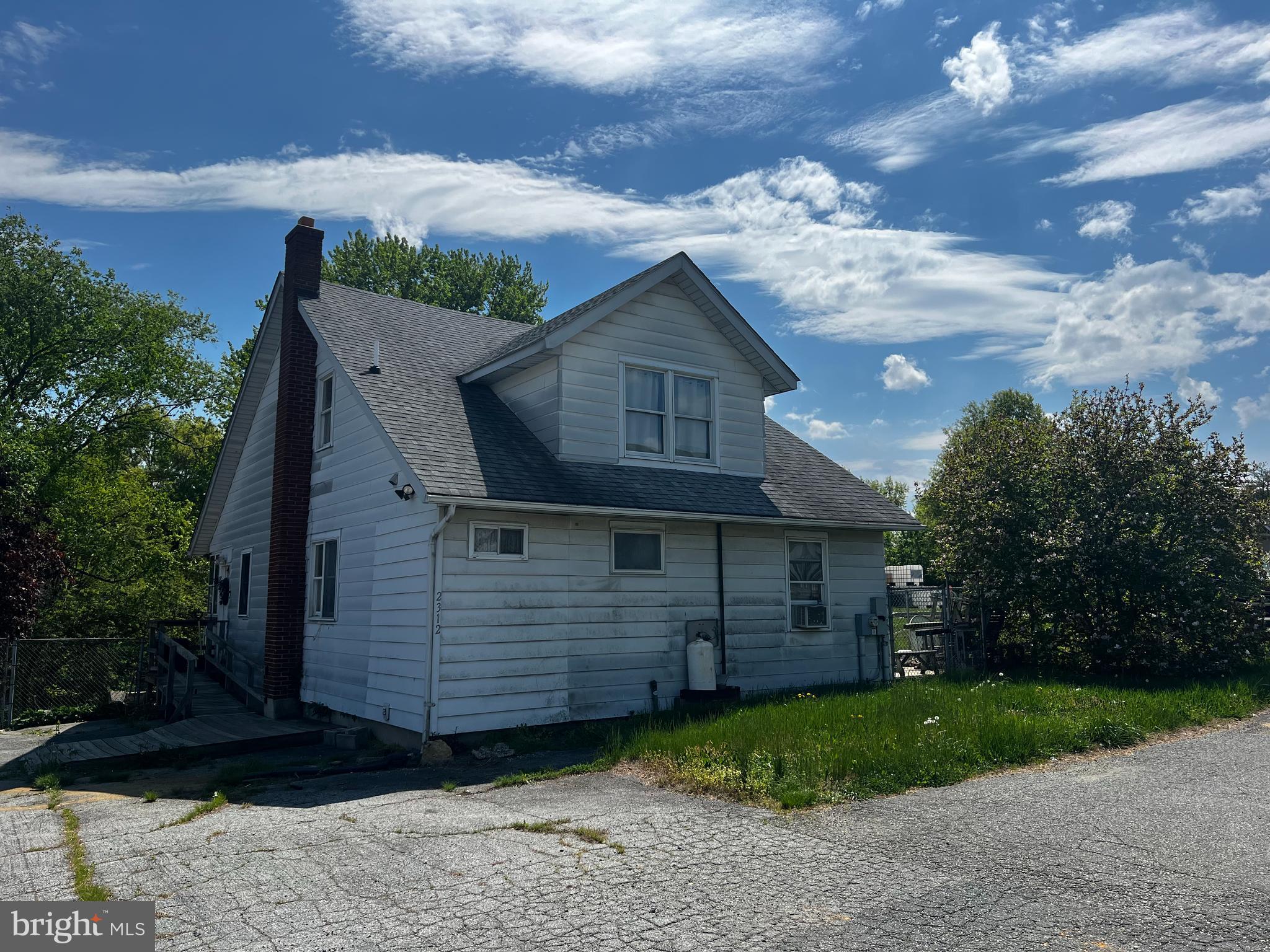 NORTH EAST - Commercial Sale