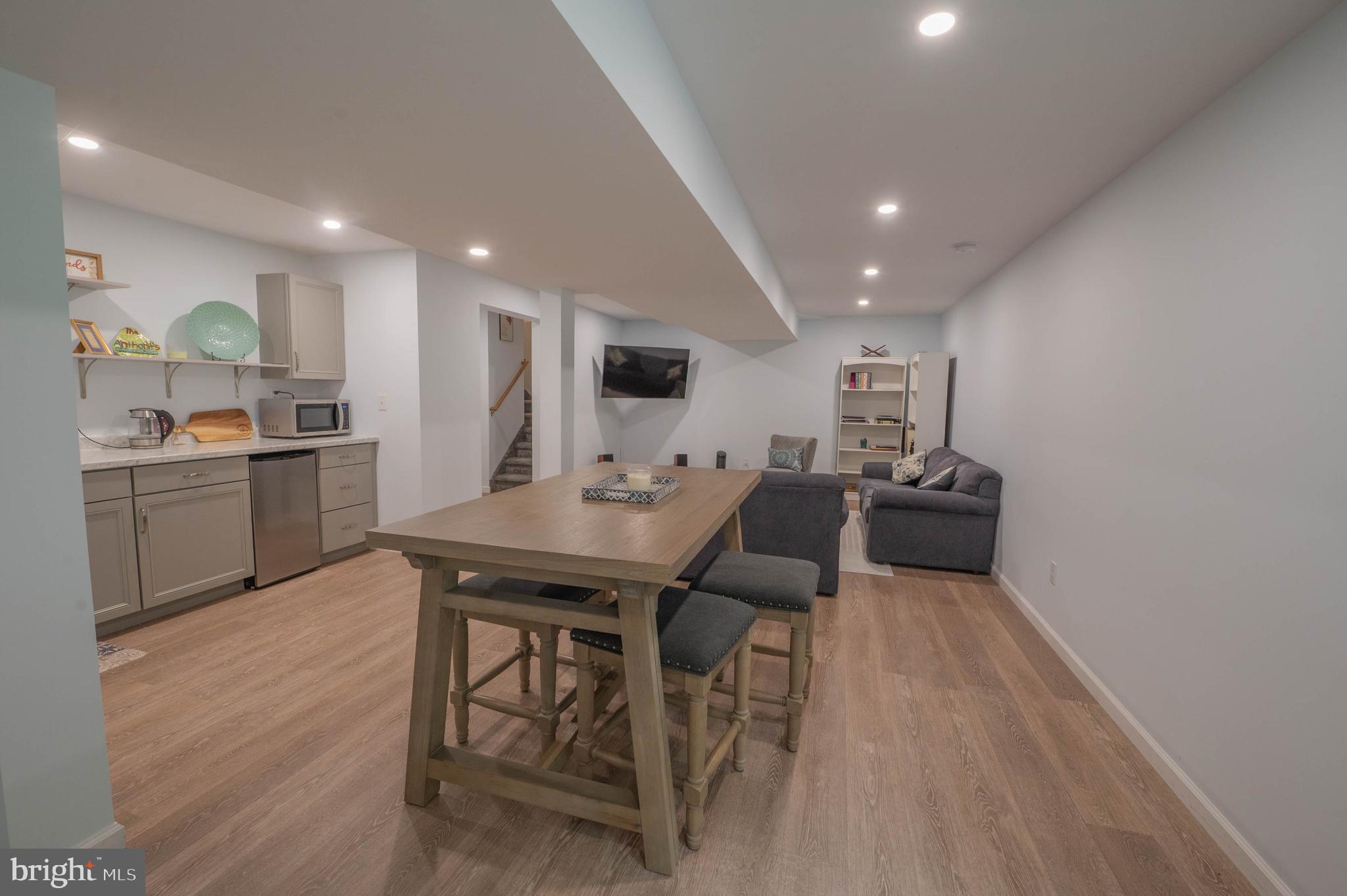 FIELDS AT LOCKRIDGE - Residential