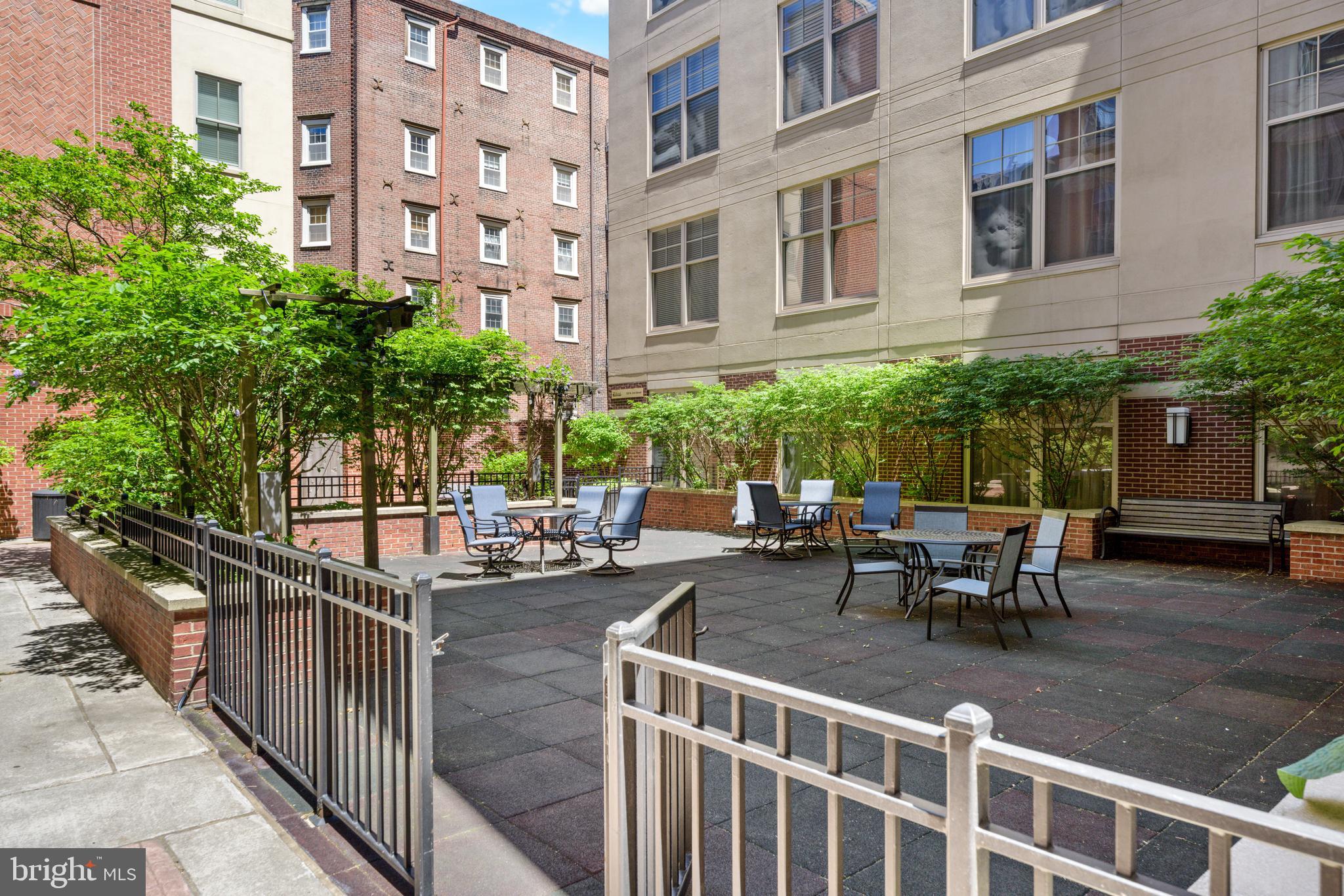 OLD CITY - Residential