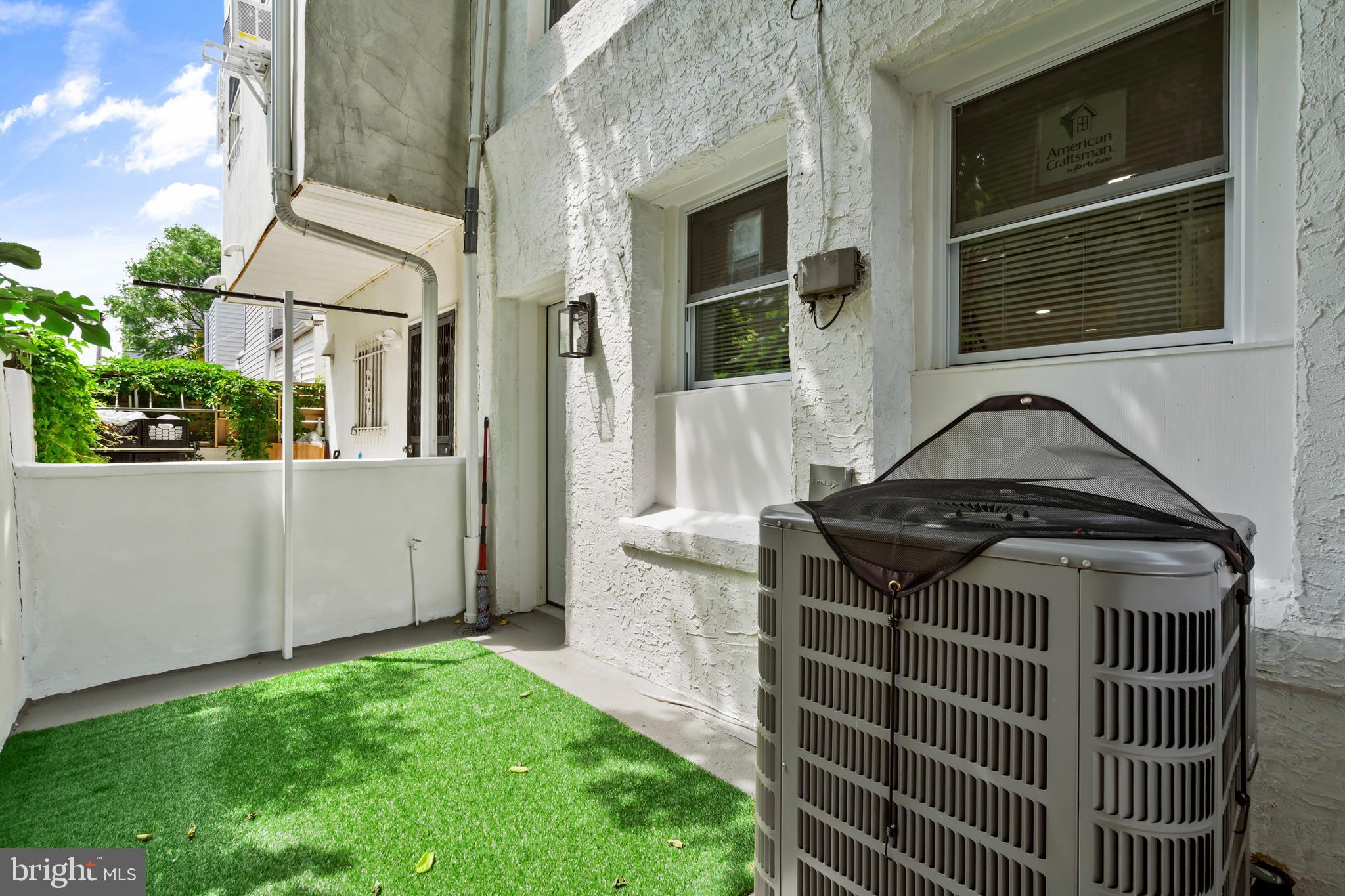 WEST PASSYUNK - Residential