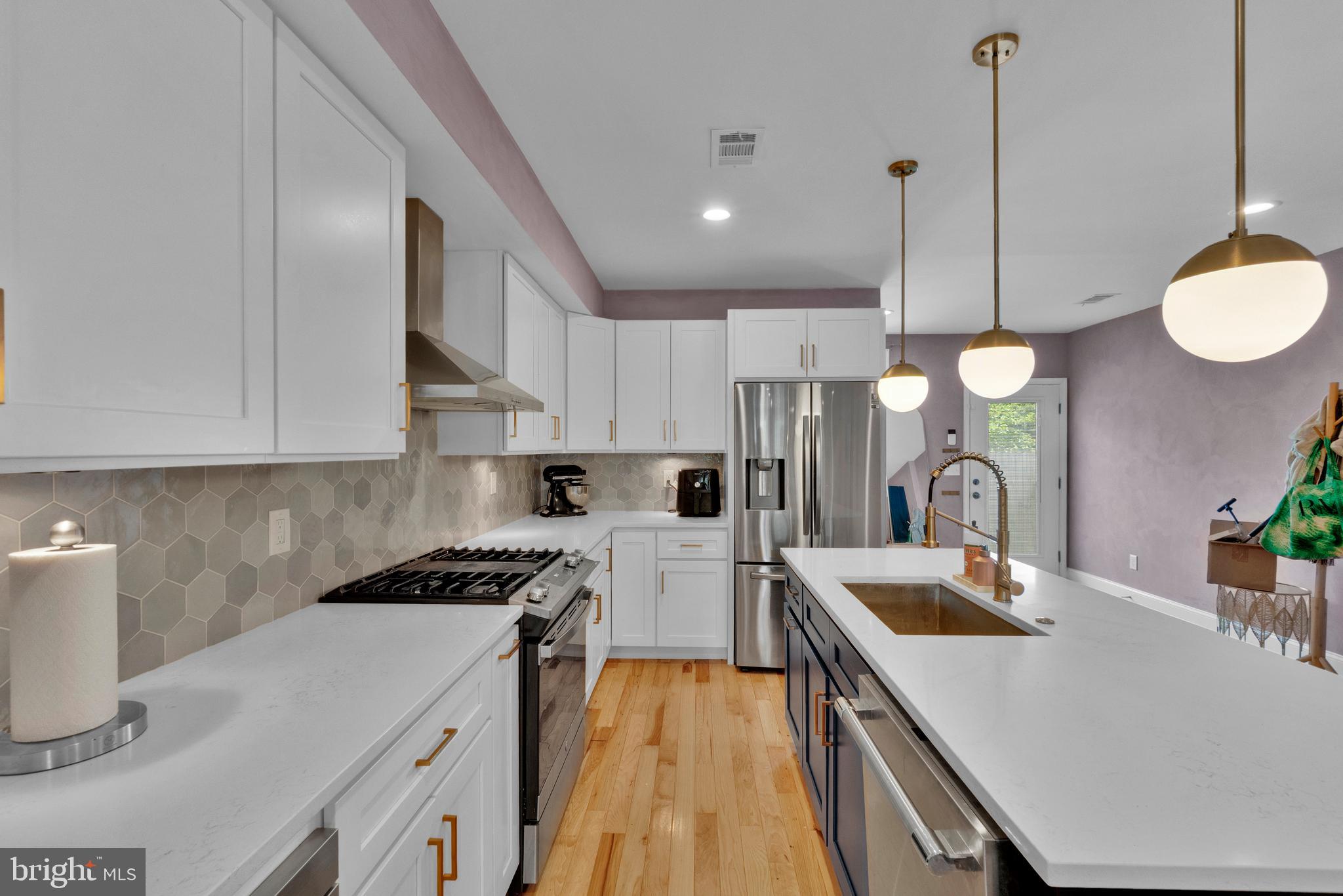 HAMPDEN HISTORIC DISTRICT - Residential