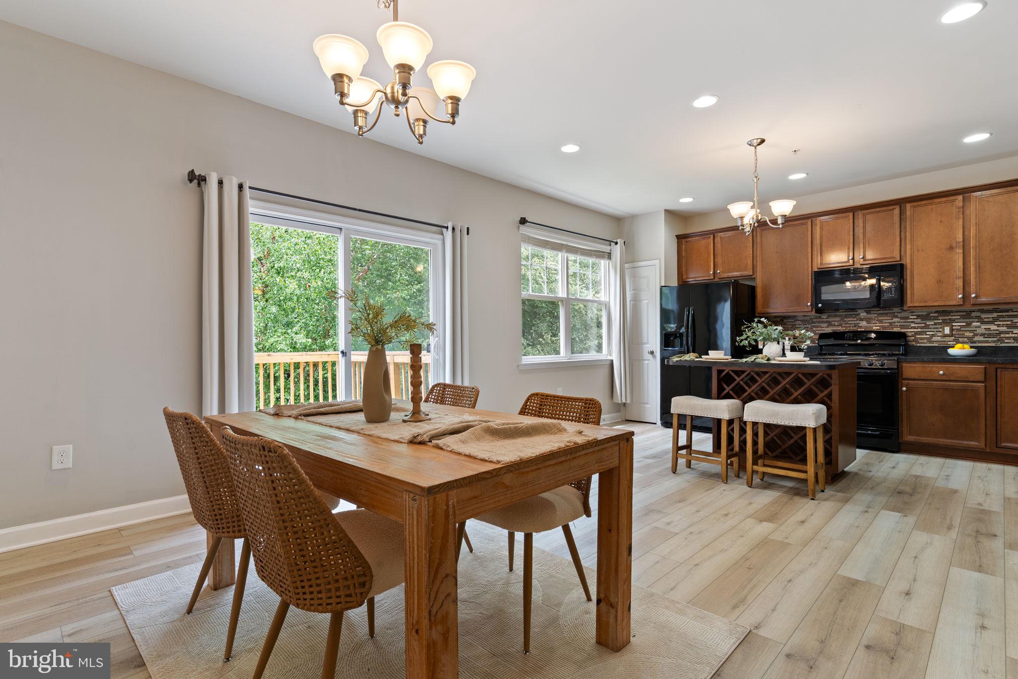 OAK TREE LANDING - Residential