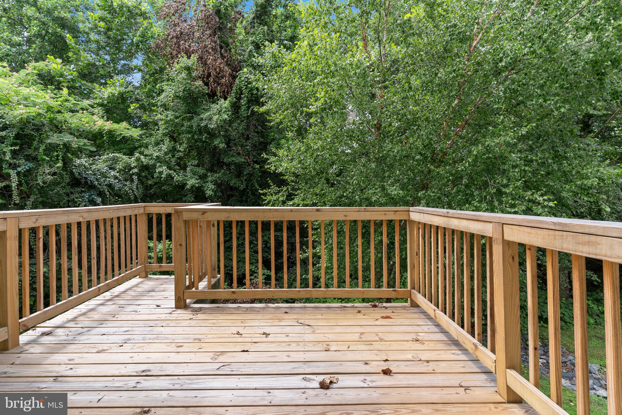 OAK TREE LANDING - Residential