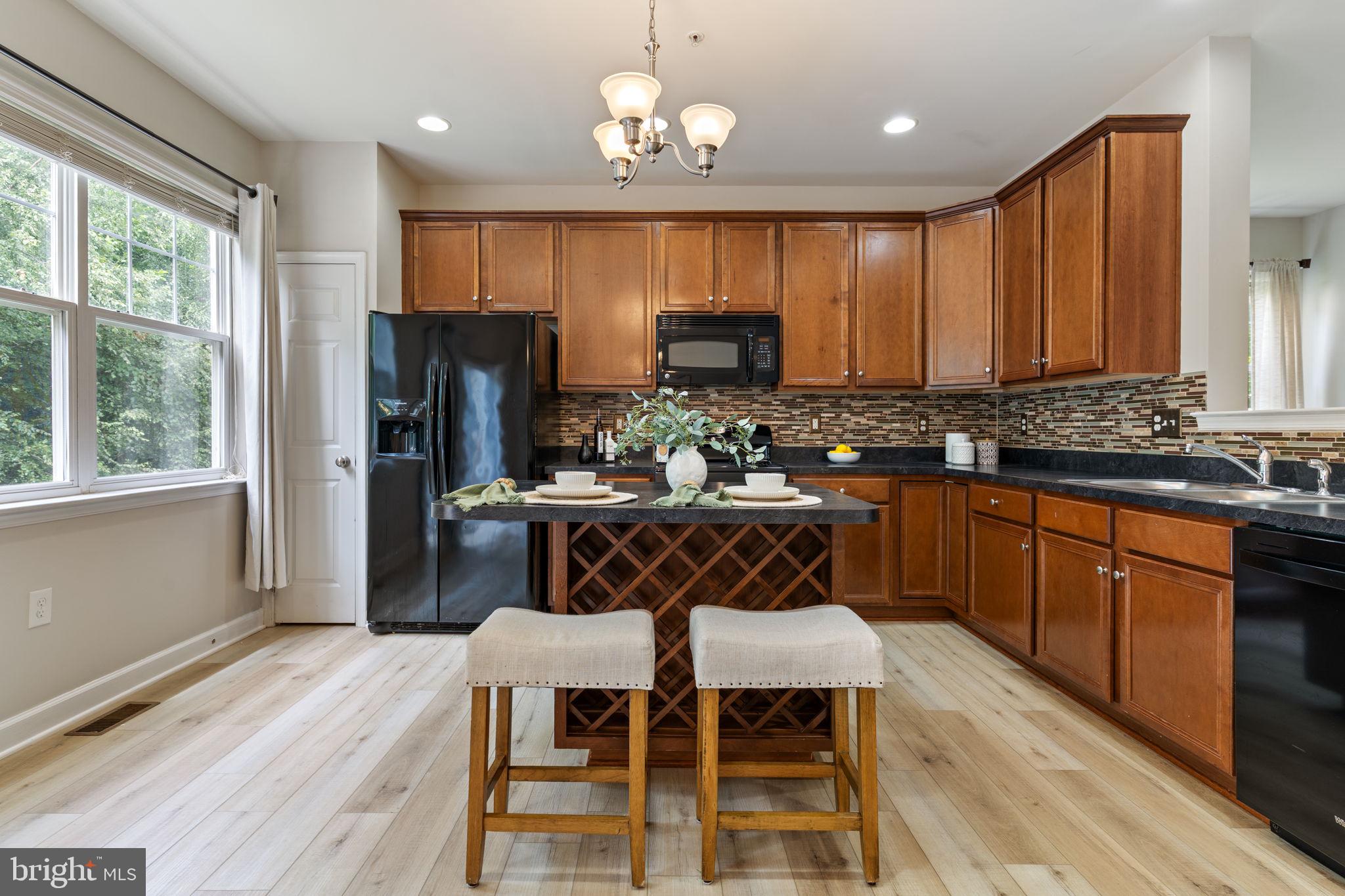 OAK TREE LANDING - Residential