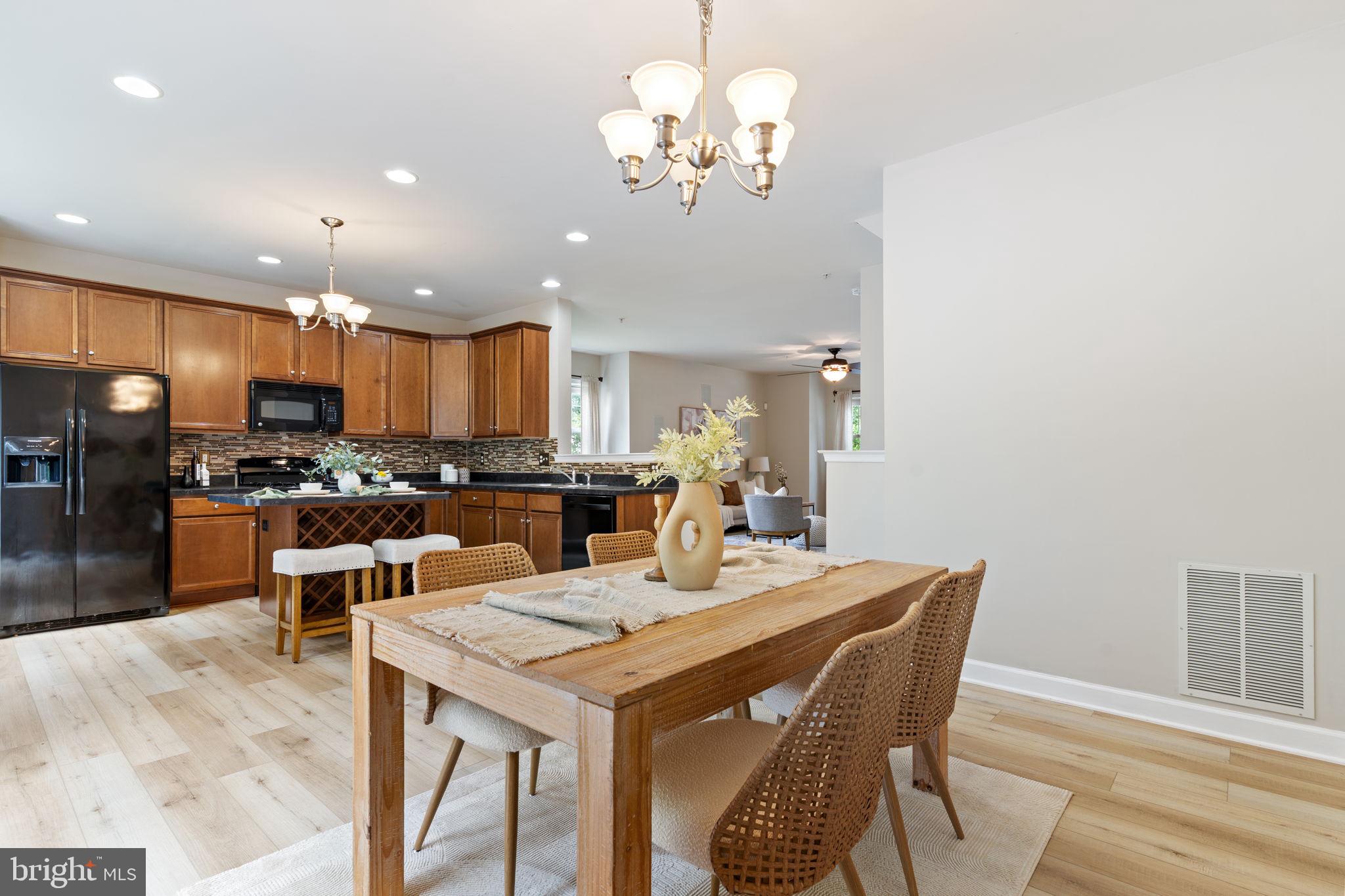 OAK TREE LANDING - Residential