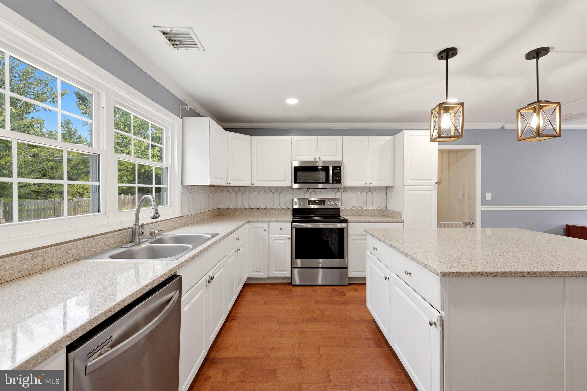 GUNSTON HEIGHTS - Residential
