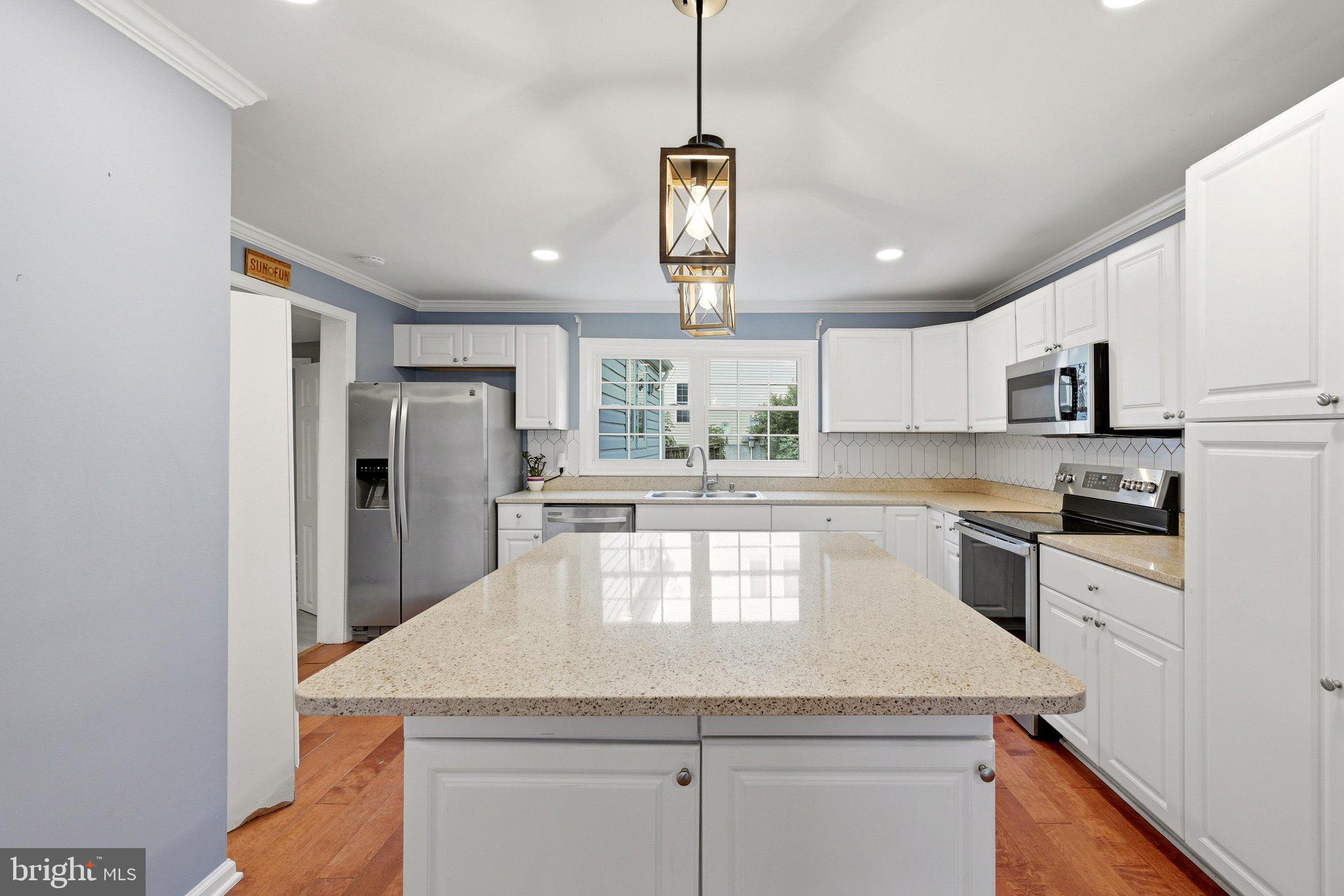 GUNSTON HEIGHTS - Residential