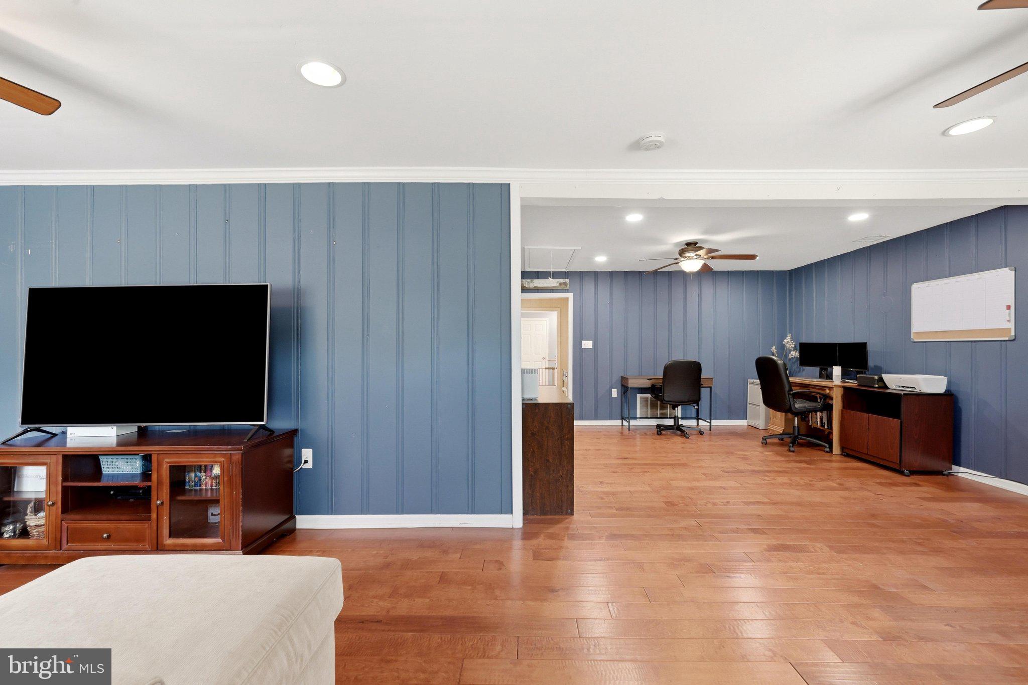 GUNSTON HEIGHTS - Residential