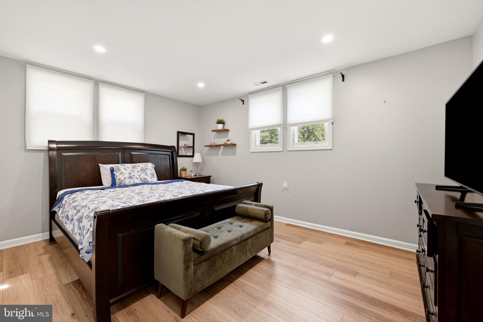 GUNSTON HEIGHTS - Residential