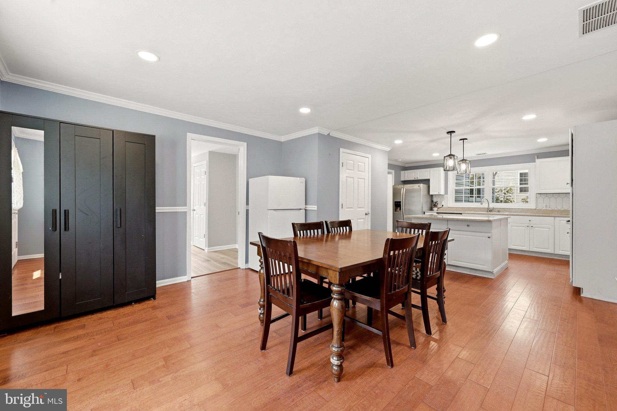 GUNSTON HEIGHTS - Residential