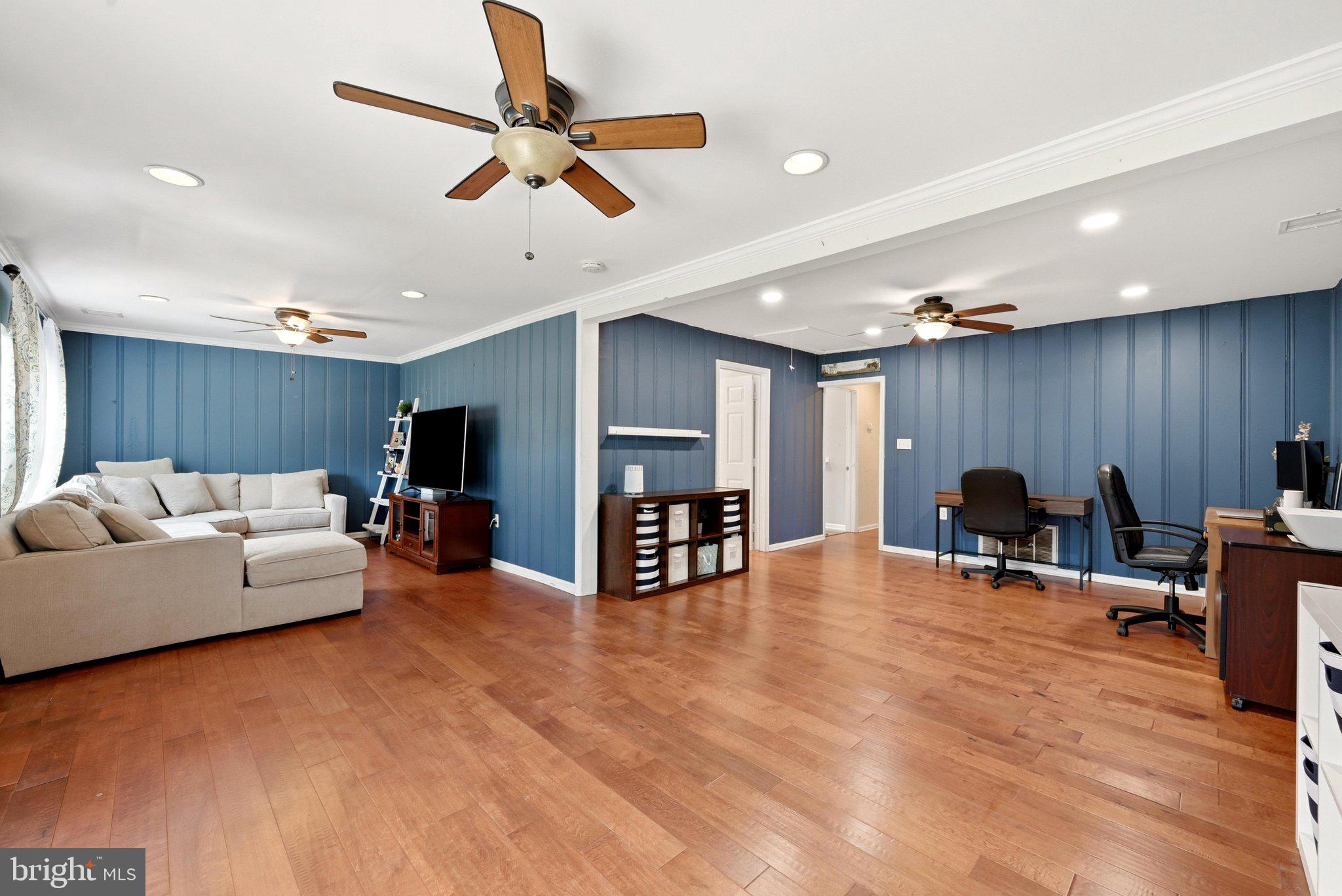 GUNSTON HEIGHTS - Residential