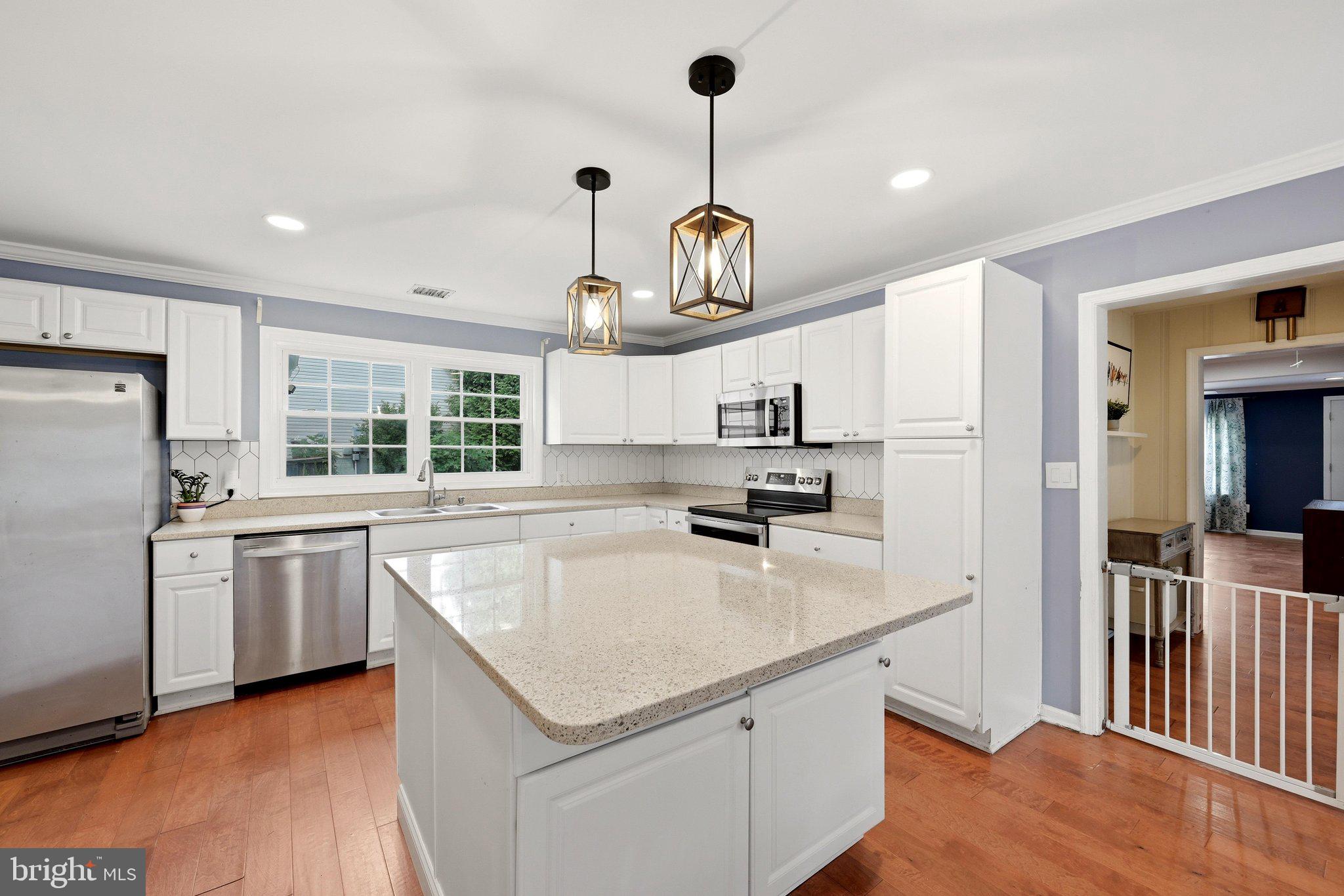 GUNSTON HEIGHTS - Residential