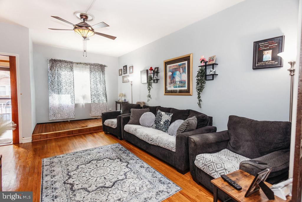 GIRARD ESTATES - Residential
