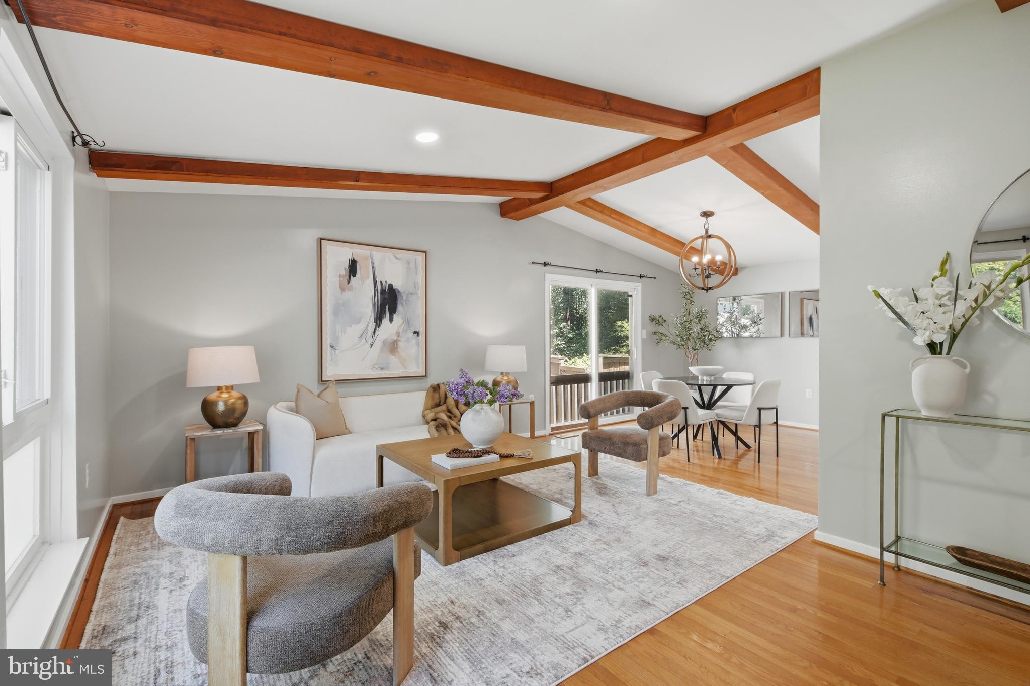 RESTON - Residential