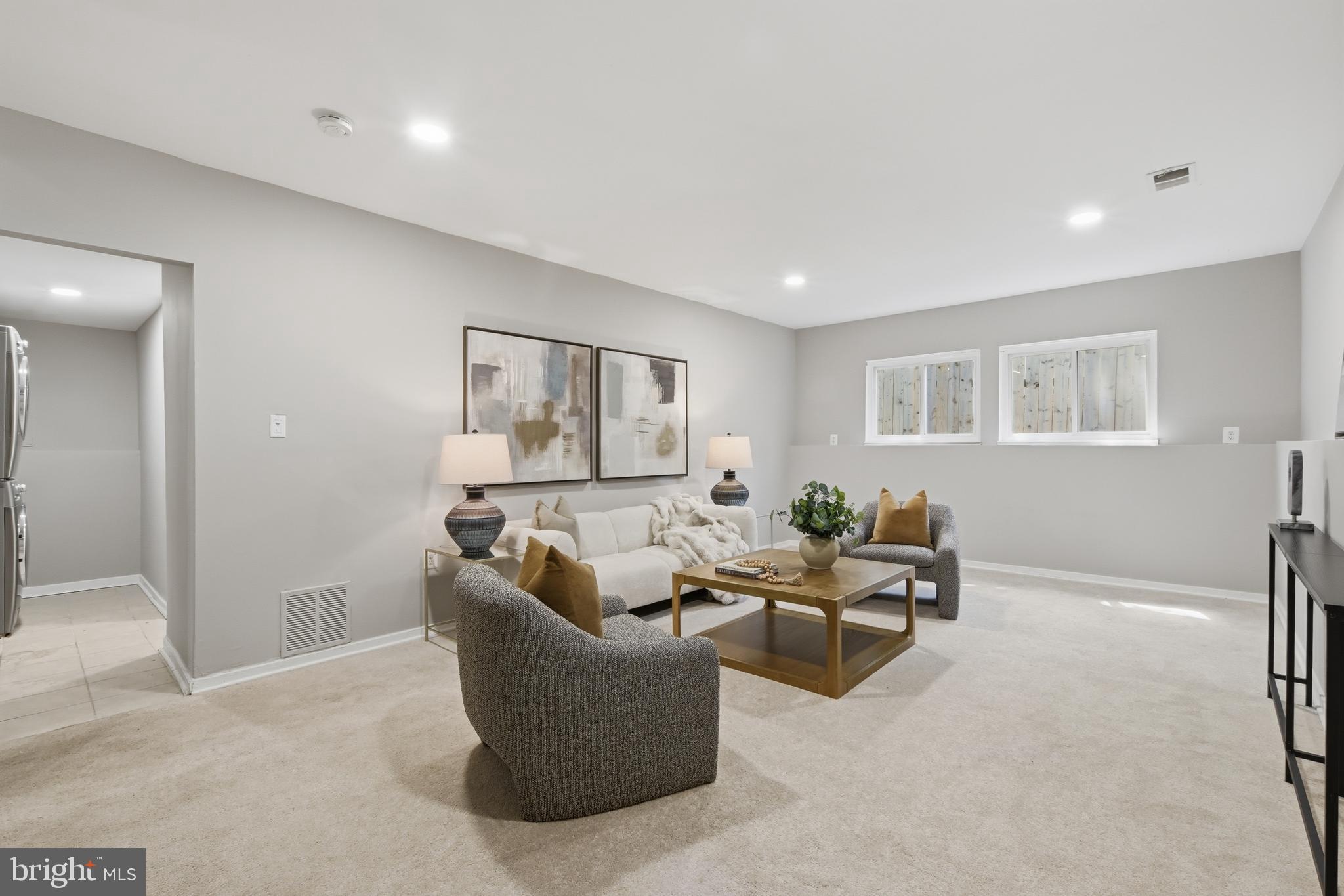 RESTON - Residential