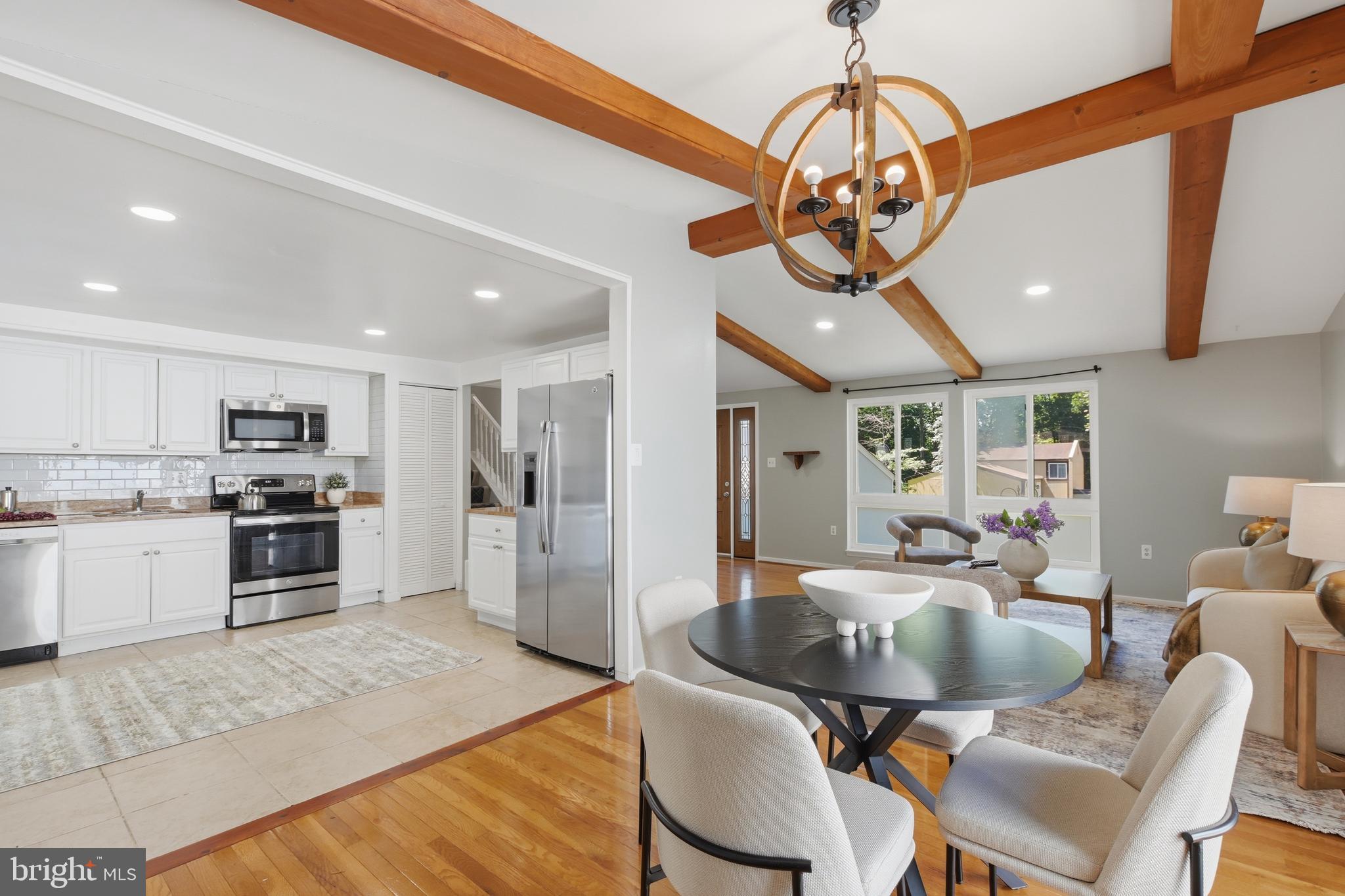 RESTON - Residential