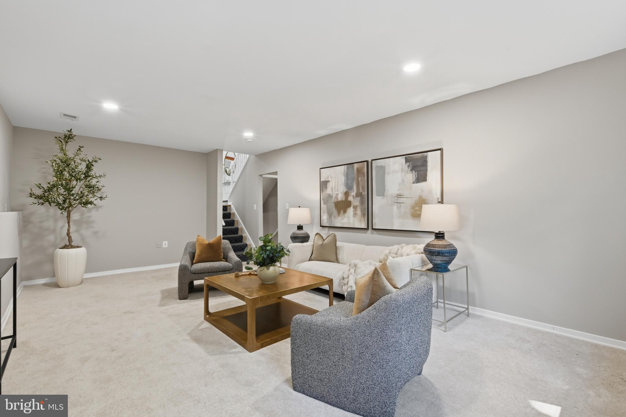 RESTON - Residential