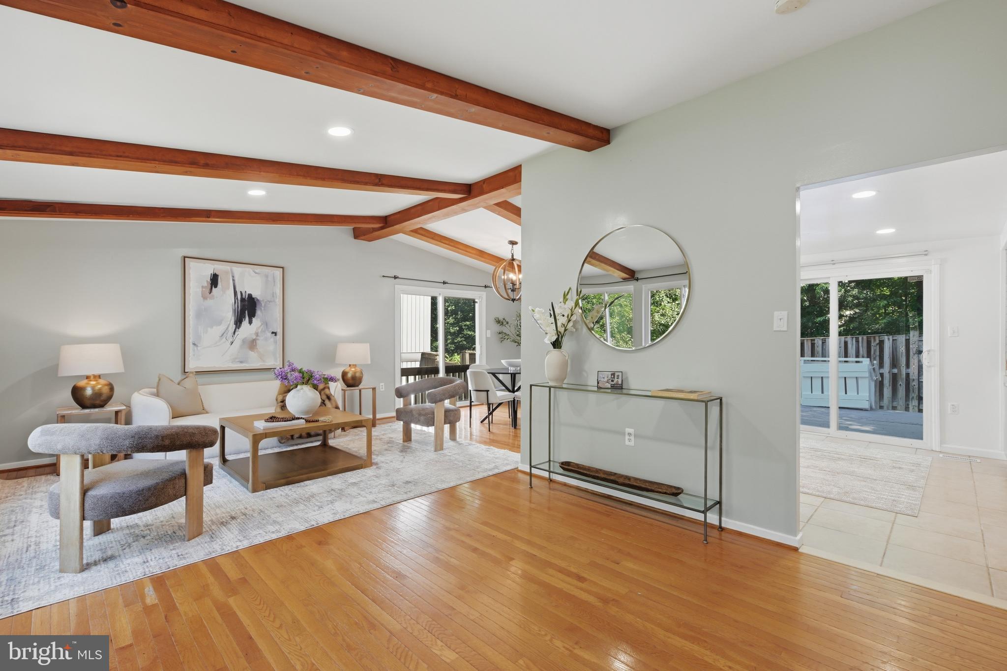 RESTON - Residential