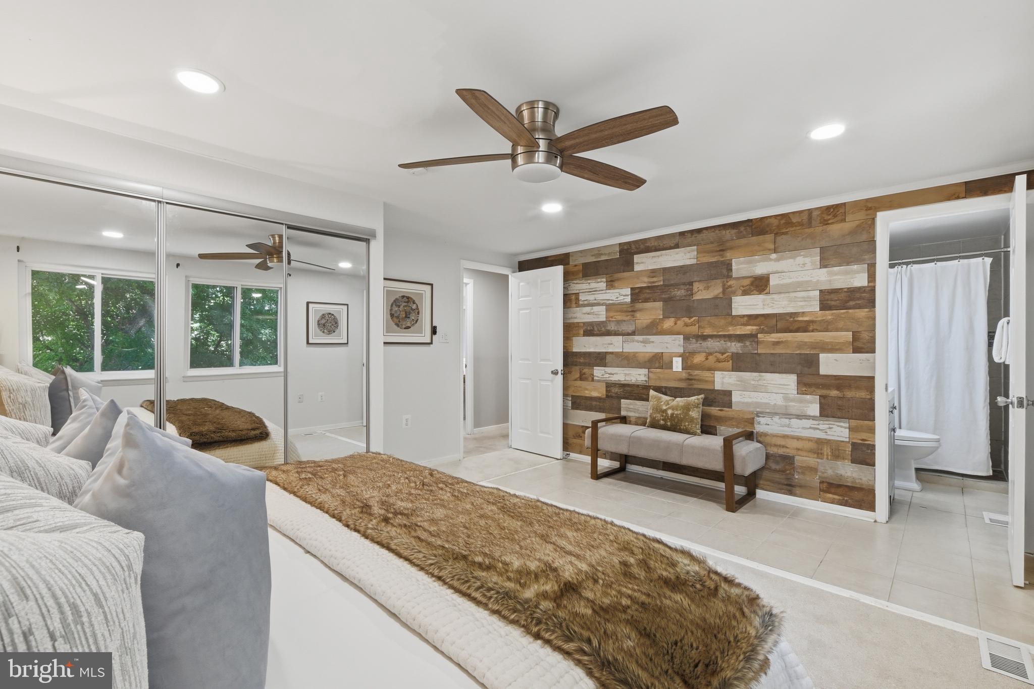 RESTON - Residential