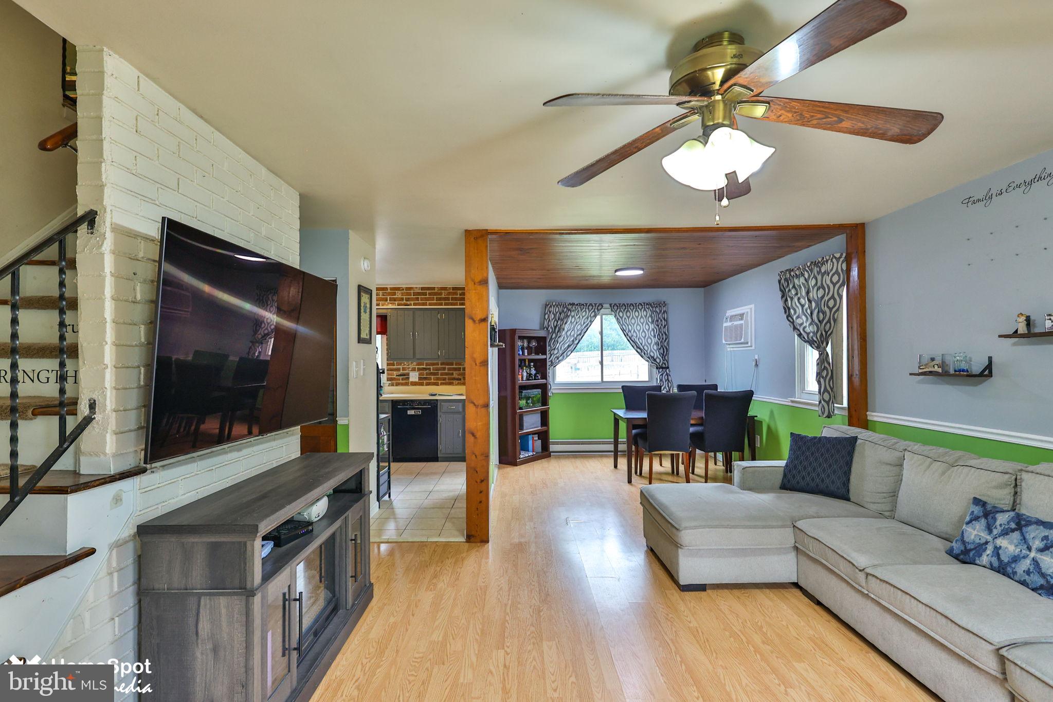 OXFORD PLACE - Residential