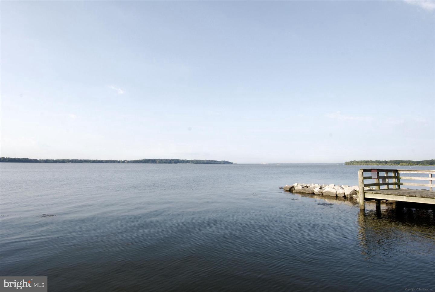 HALLOWING POINT RIVER ESTATES - Residential