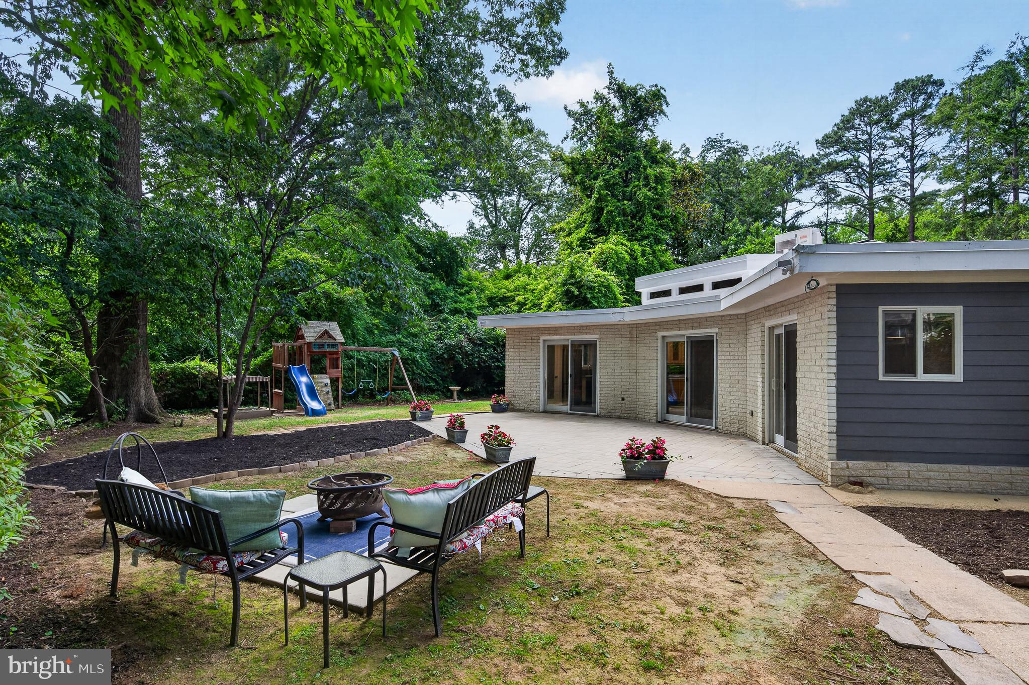 HALLOWING POINT RIVER ESTATES - Residential