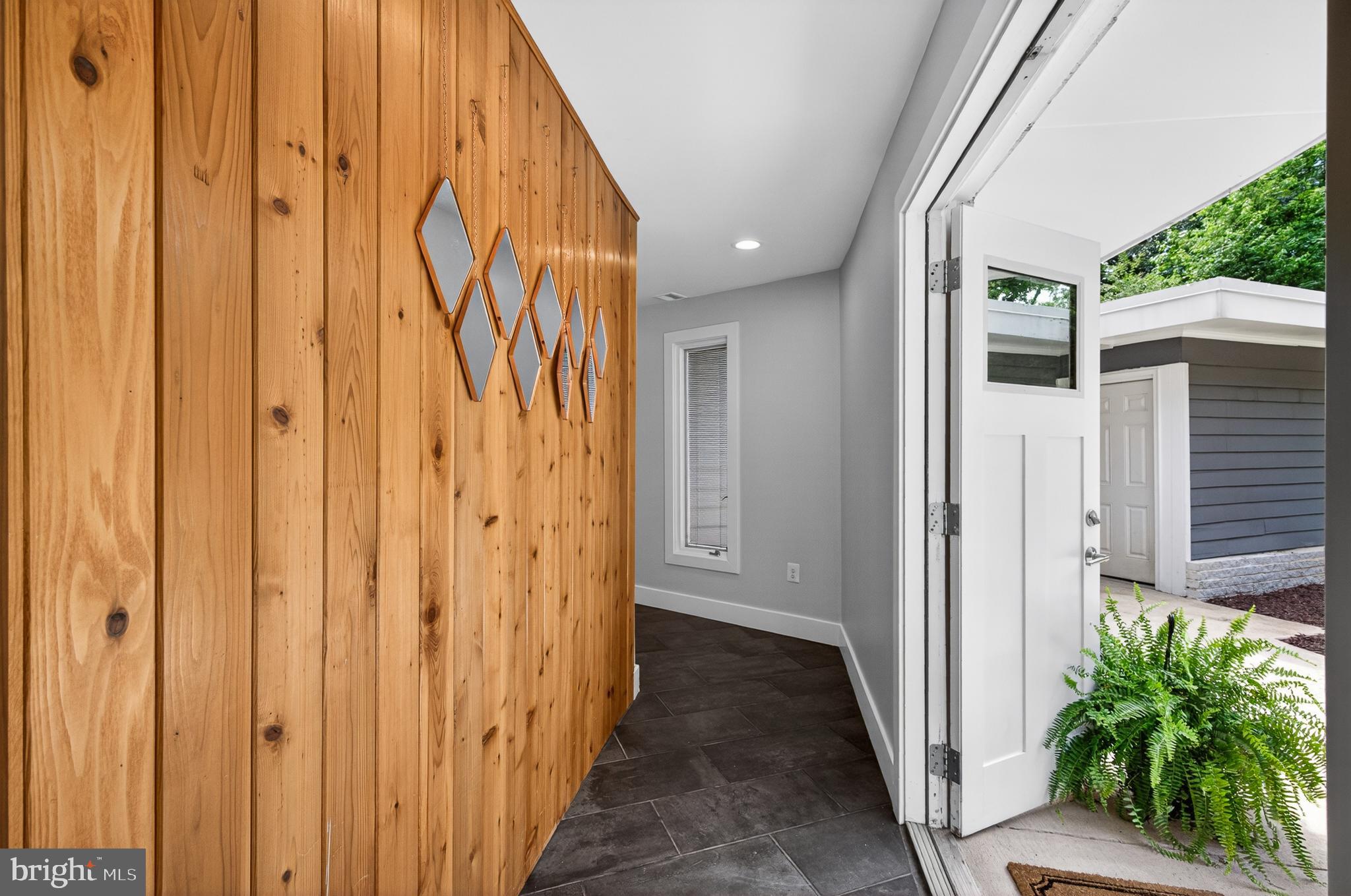 HALLOWING POINT RIVER ESTATES - Residential