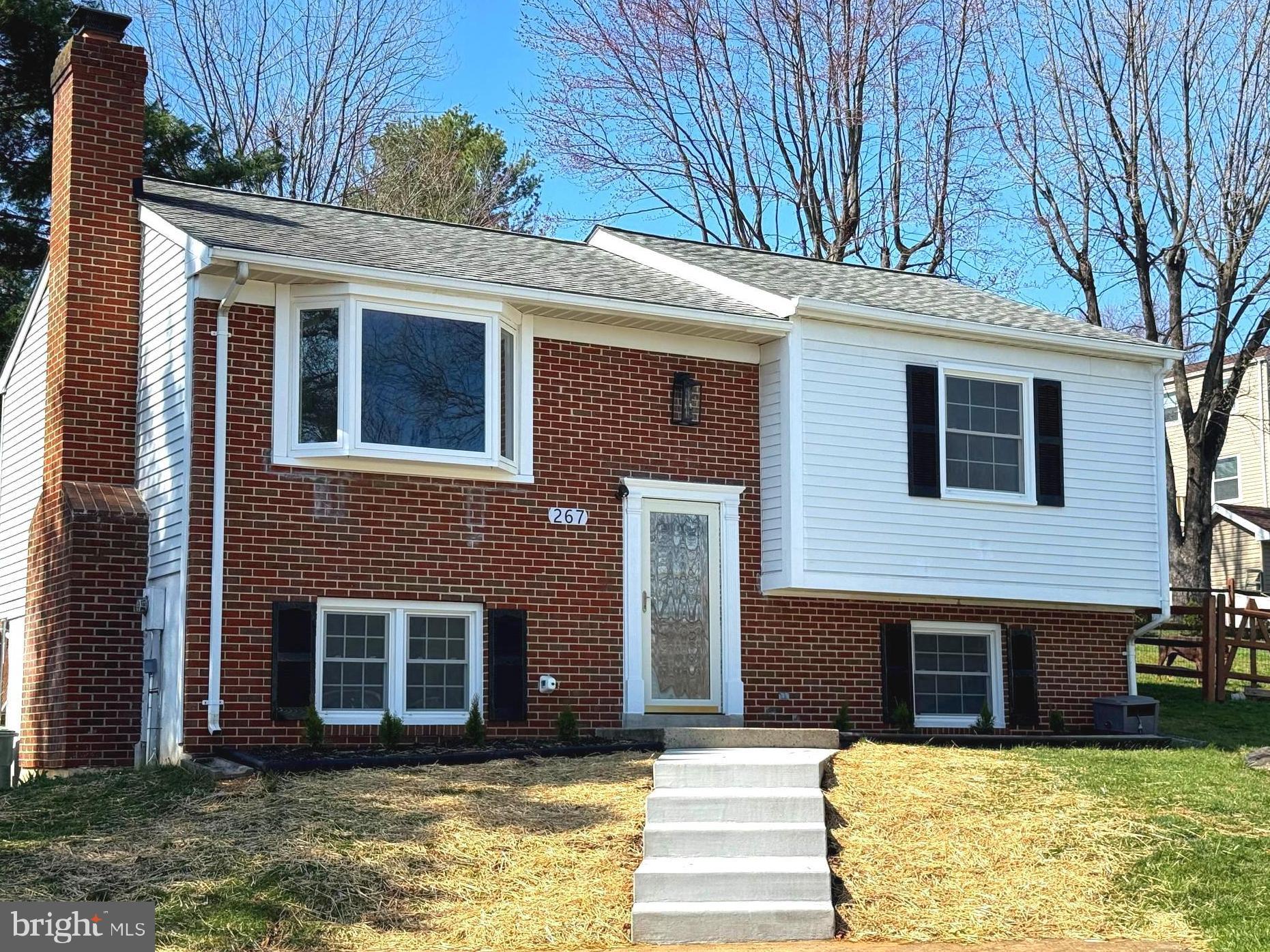 $5000 Seller Credit!!! Prefer to close in RGS title in Kentlands office.