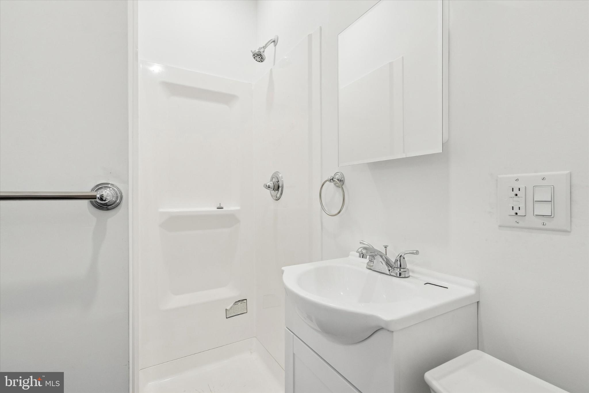 KENSINGTON - Residential