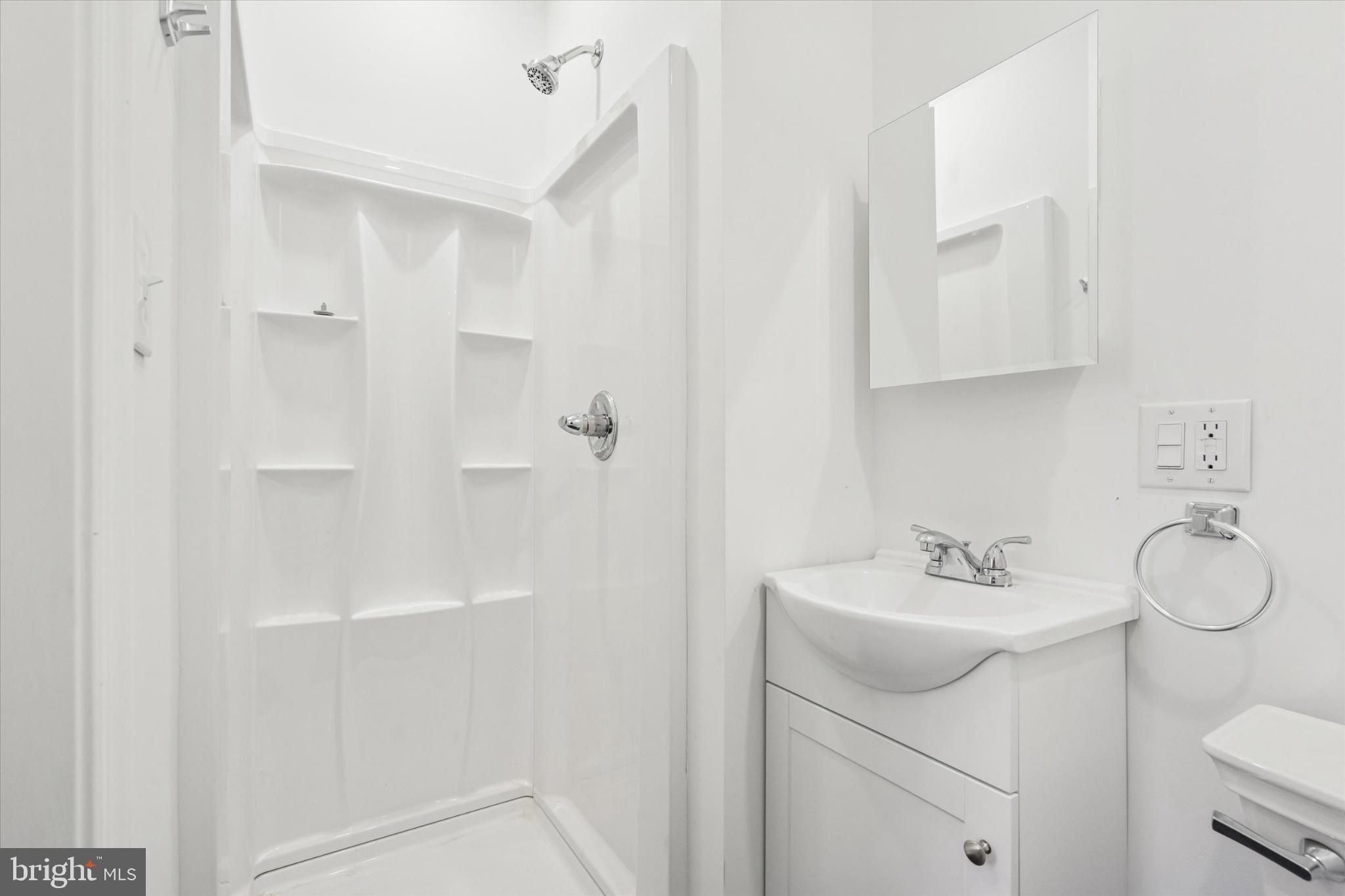KENSINGTON - Residential