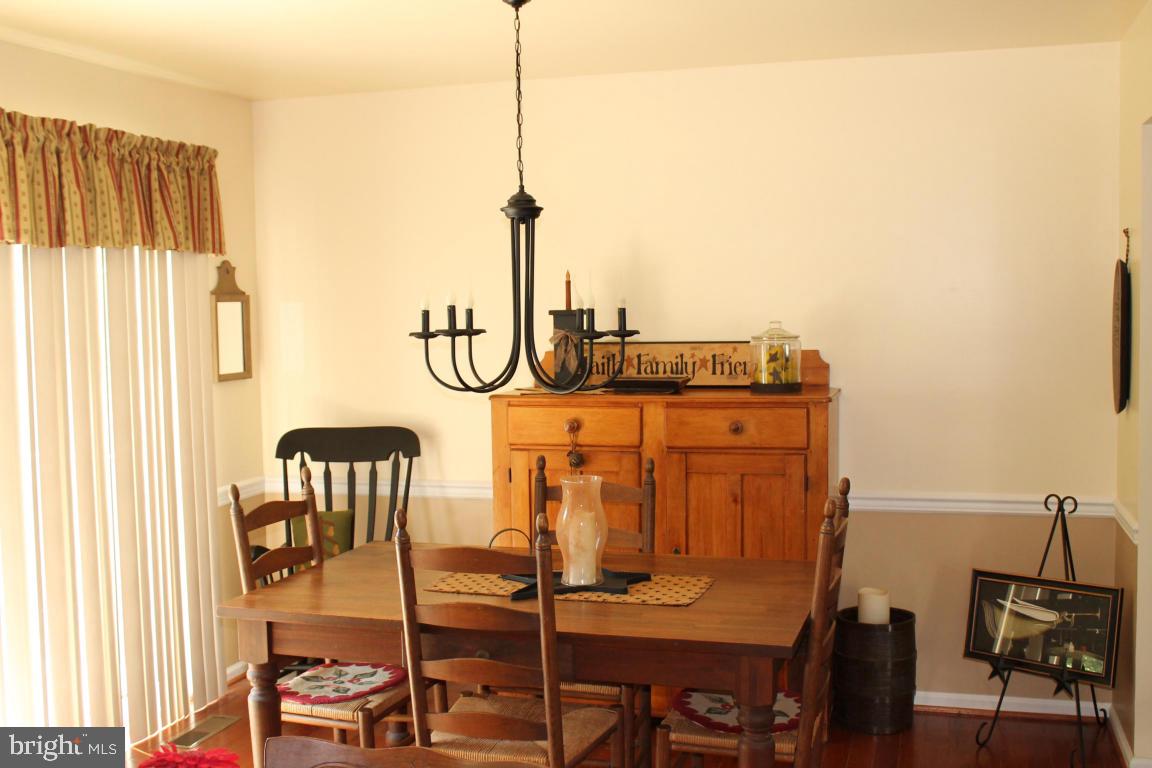 LONGWOOD SQUARE - Residential
