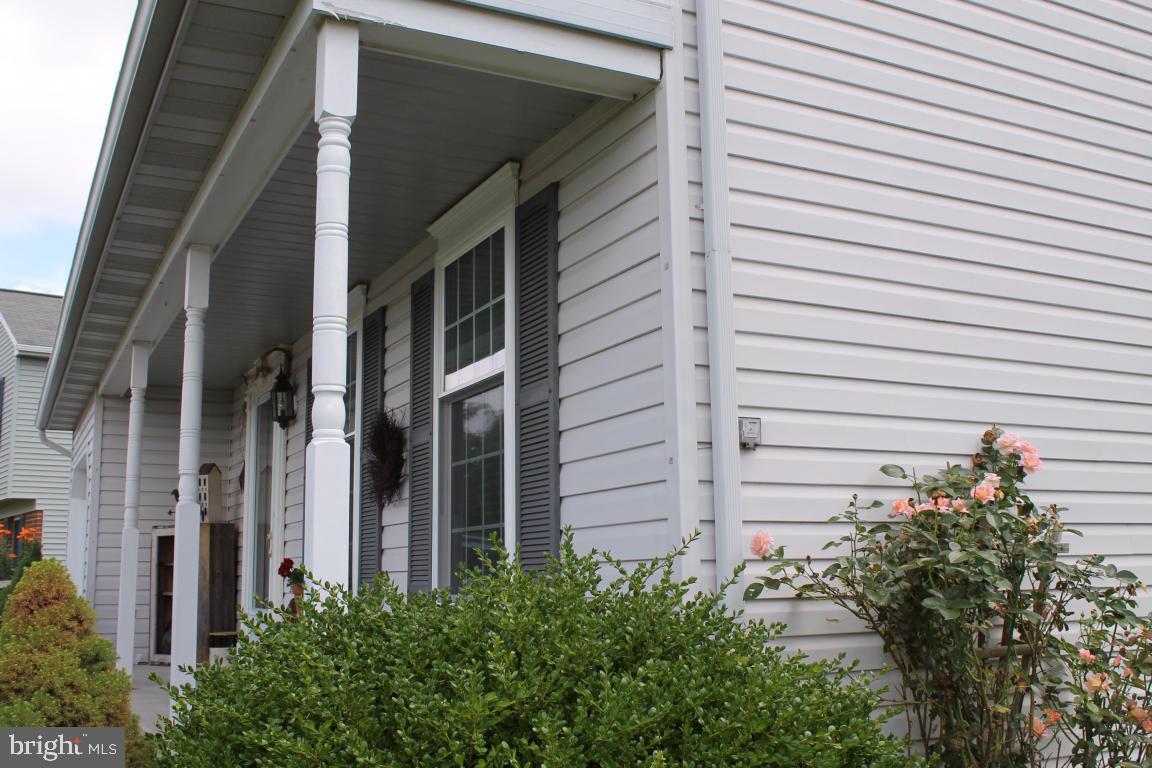 LONGWOOD SQUARE - Residential