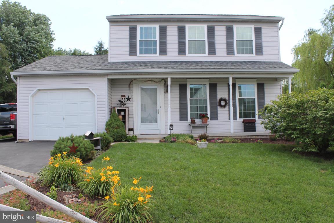 *Ultra-Nice; Move in condition; 1 owner home... * 6 yr old gas furnace & central air * 6 year old roof. * Attractive landscaping; perennials; shed.... *Fresh paint first floor* Hardwood floors *New triple pane windows * Full basement * Carbon Monoxide Unit * Garage