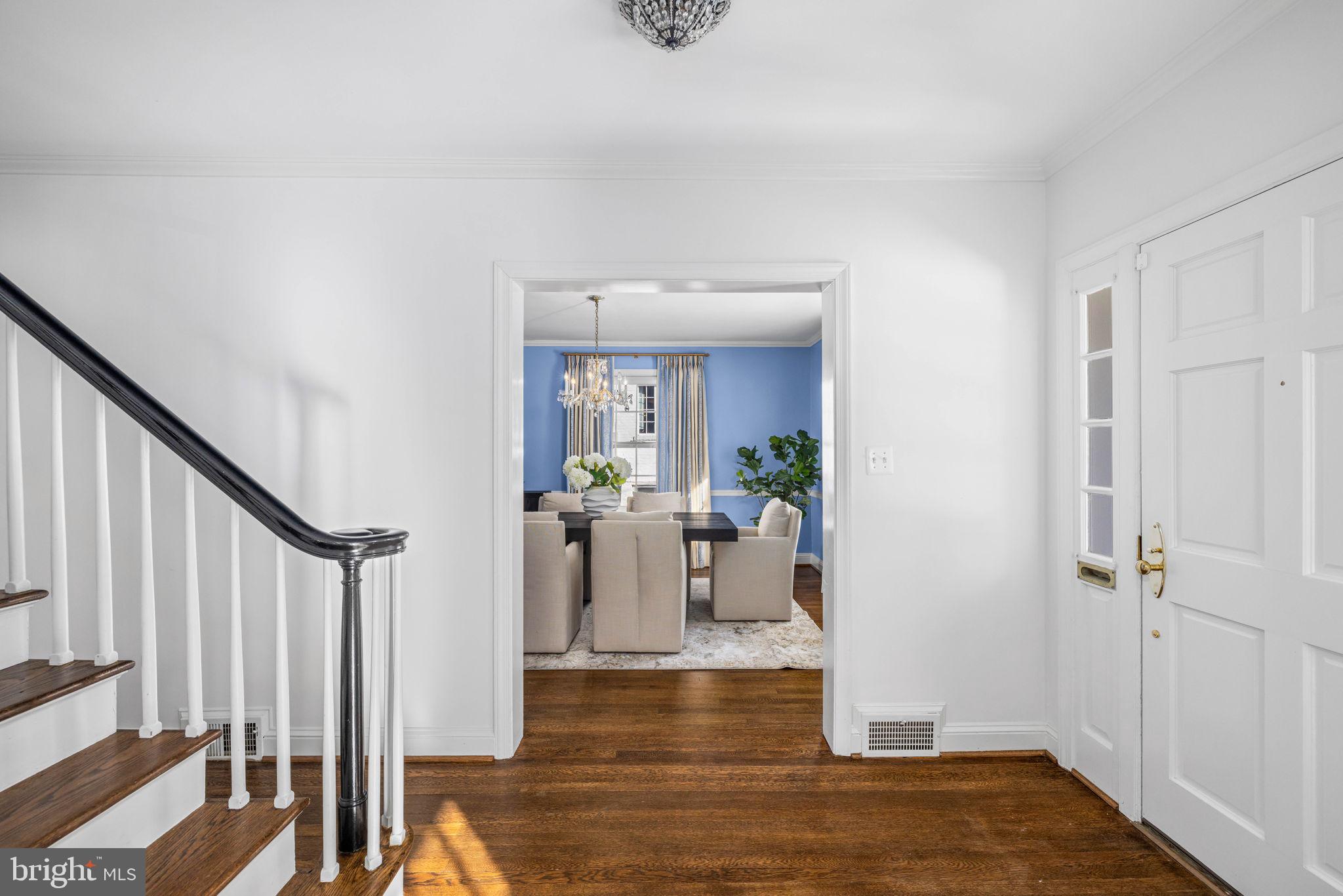 COUNTRY CLUB HILLS - Residential