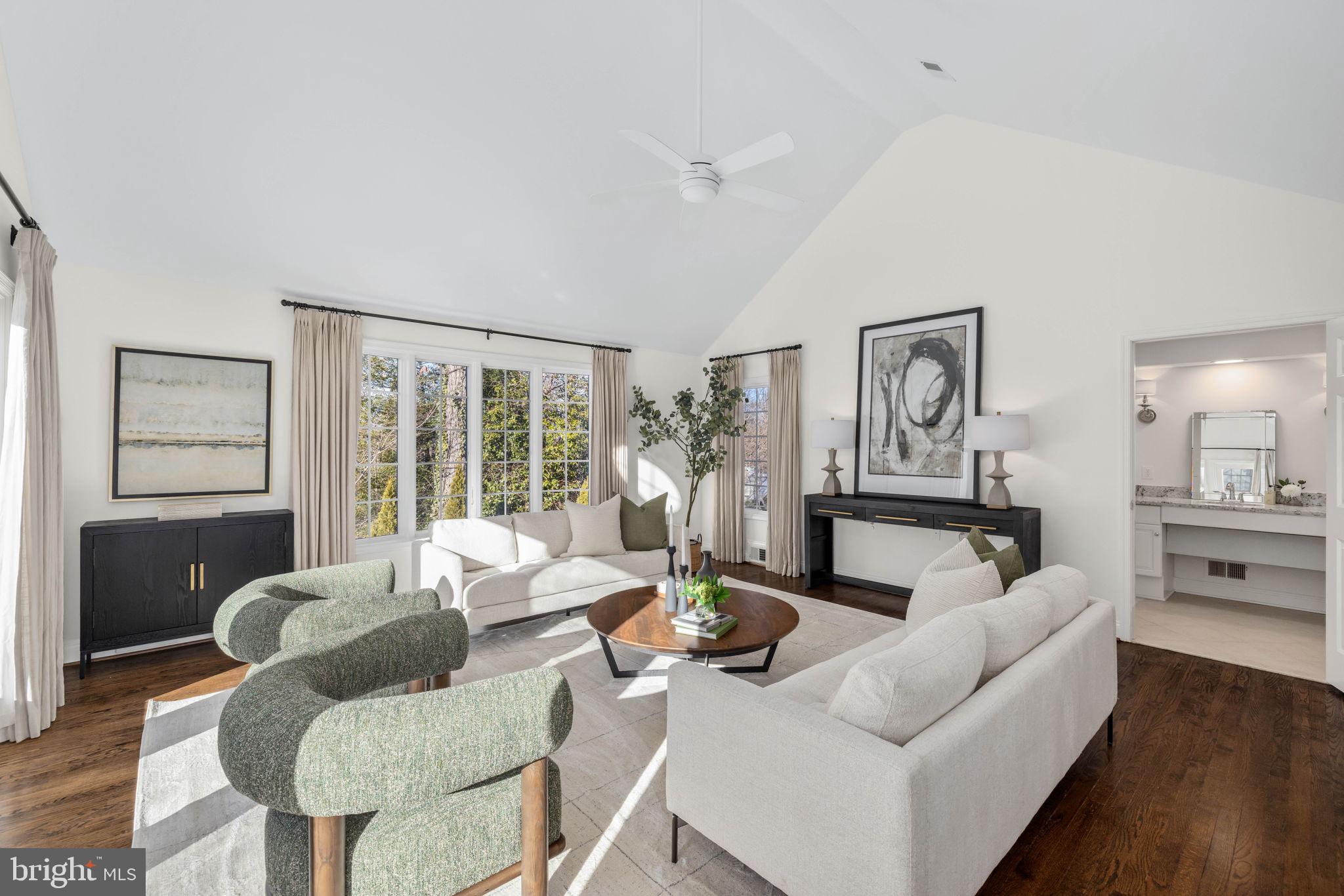 COUNTRY CLUB HILLS - Residential