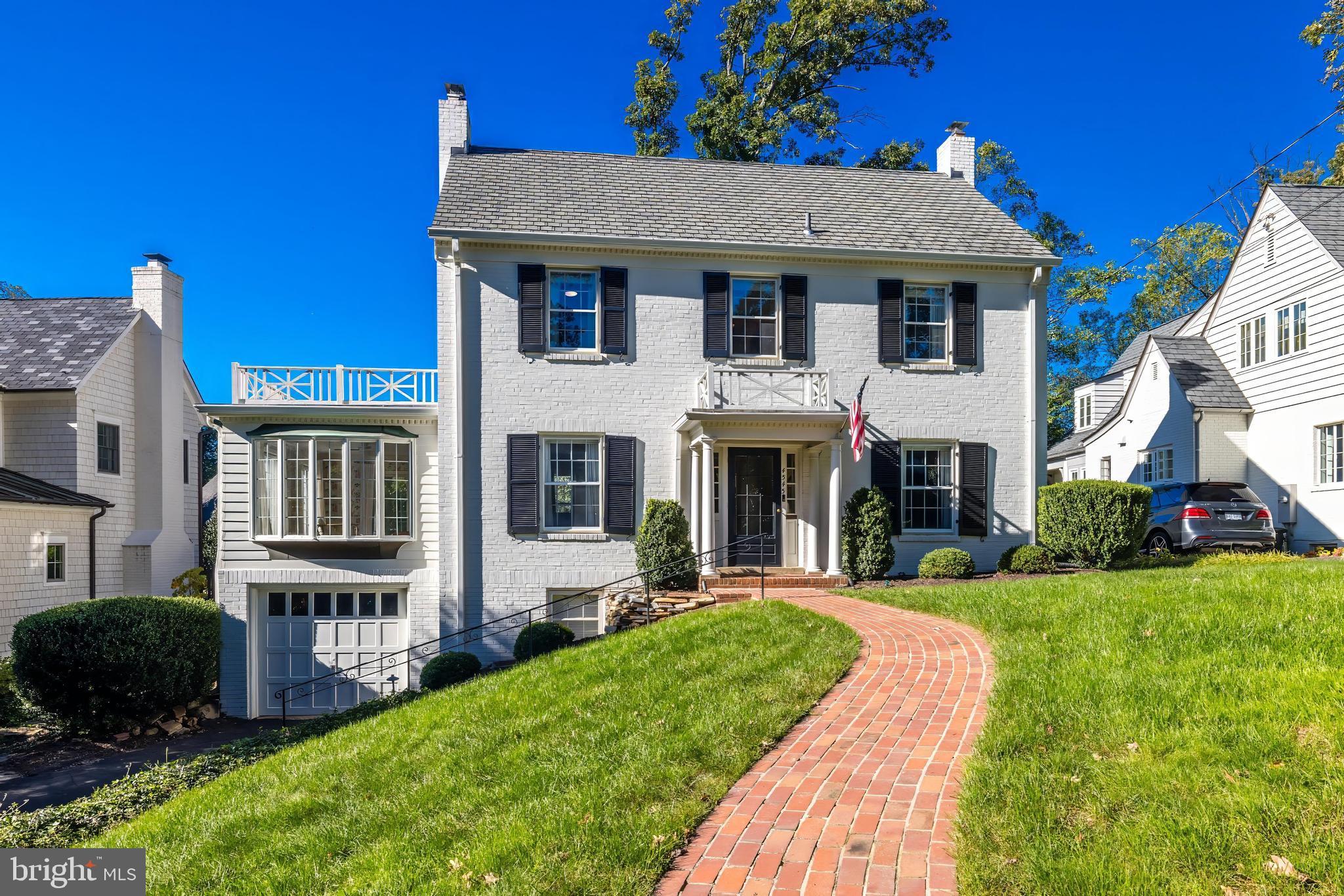 COUNTRY CLUB HILLS - Residential