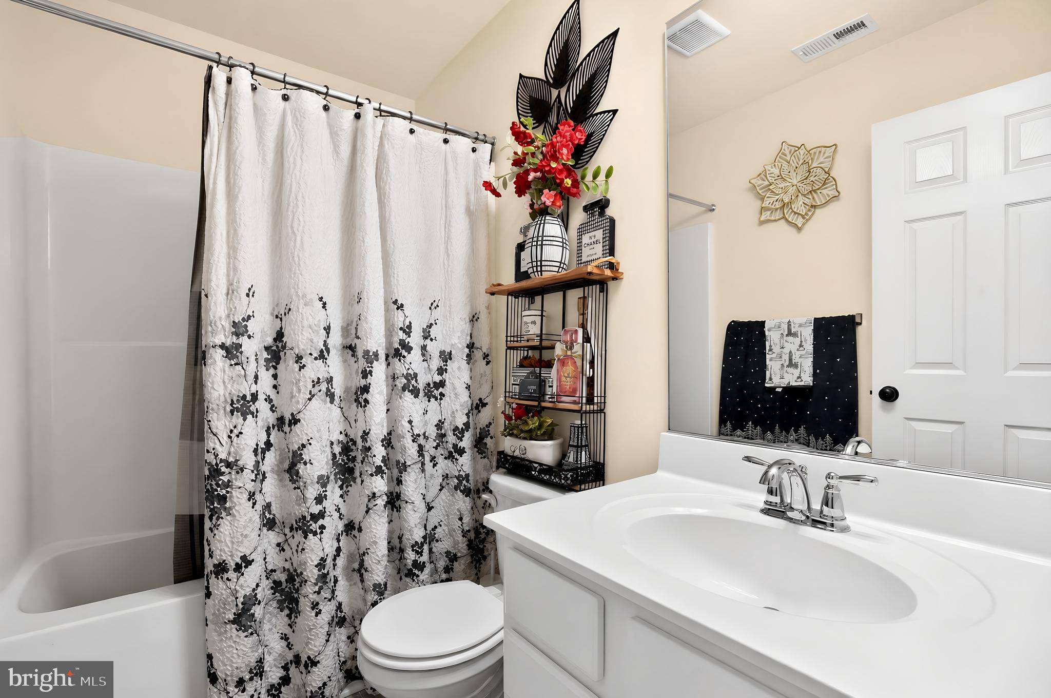 ELIZABETH HILLS PHASE 5 - Residential