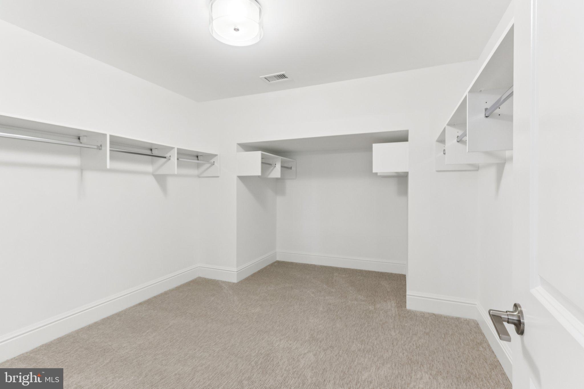 BRIARWOOD - Residential