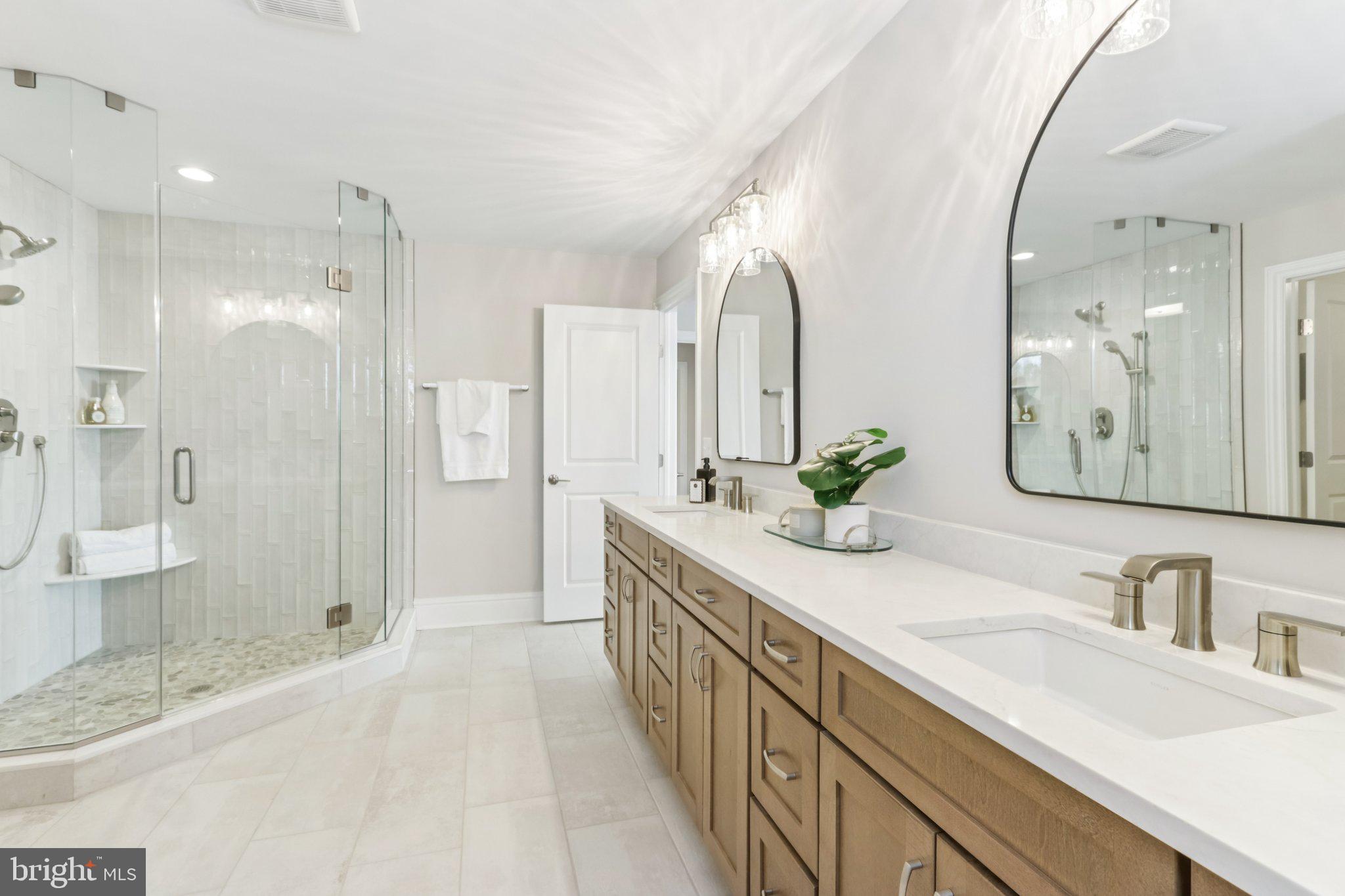 BRIARWOOD - Residential