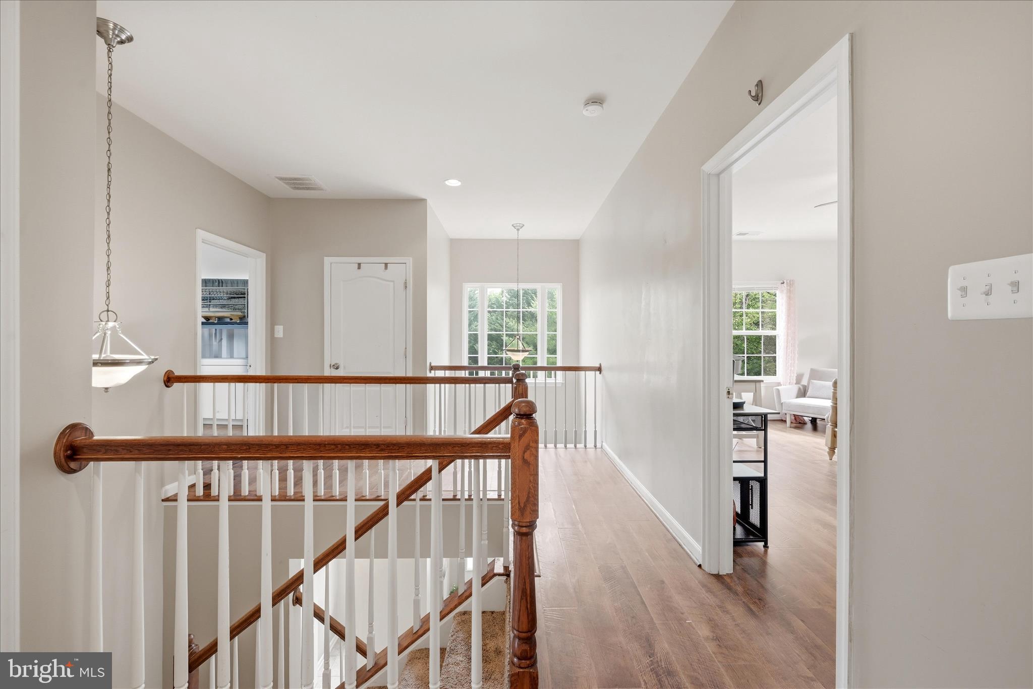 WAKELAND MANOR - Residential