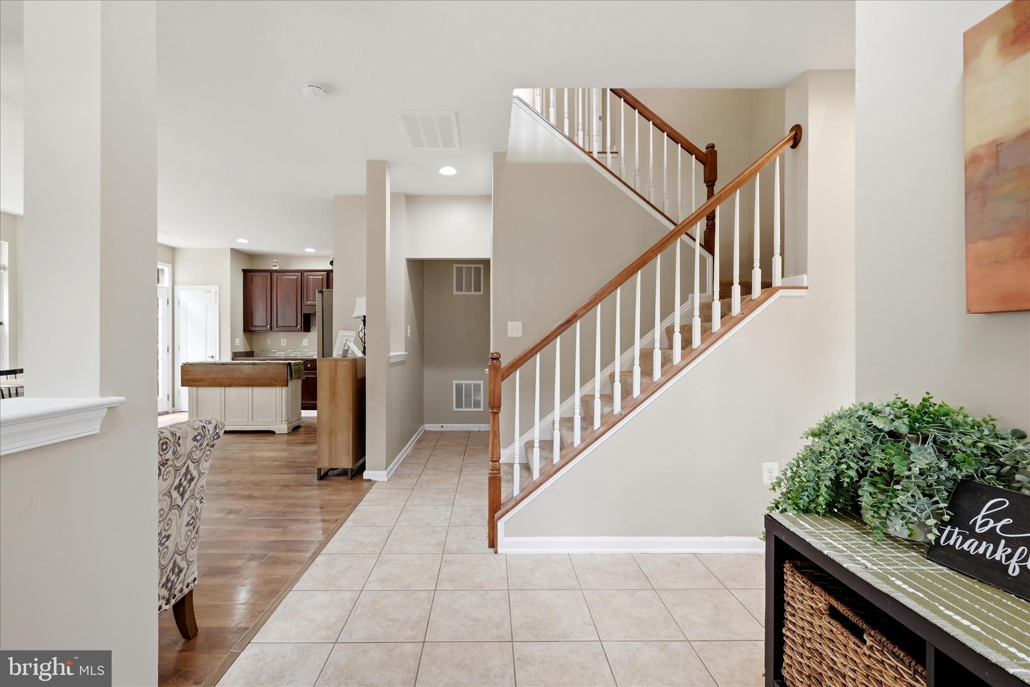 WAKELAND MANOR - Residential