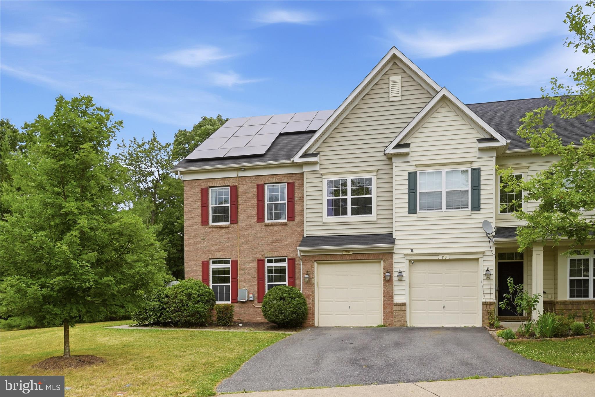 WAKELAND MANOR - Residential