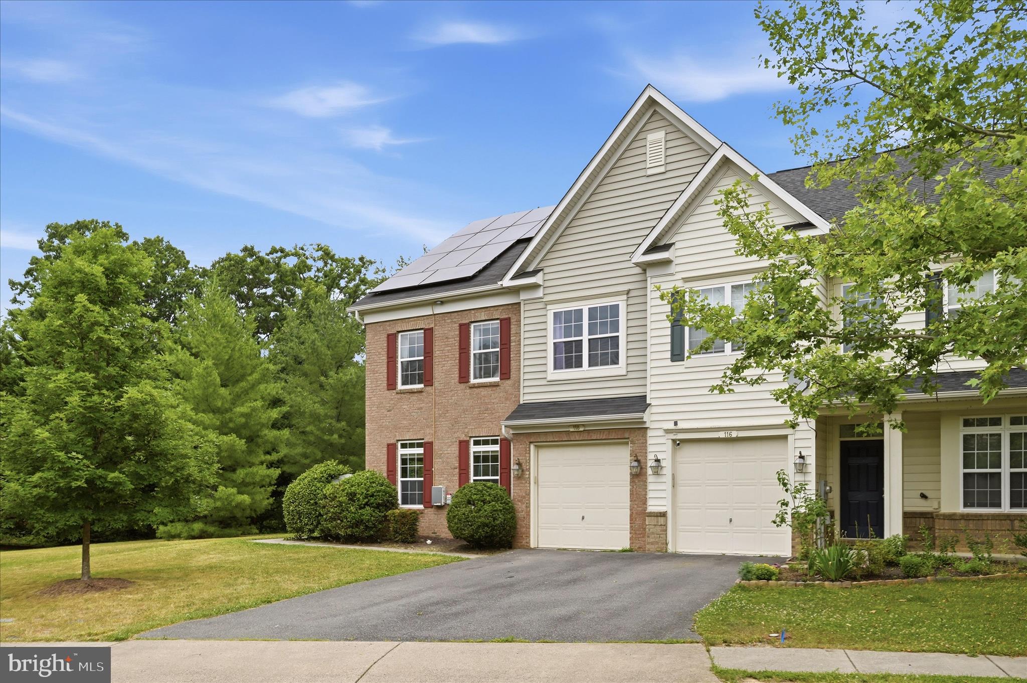 WAKELAND MANOR - Residential