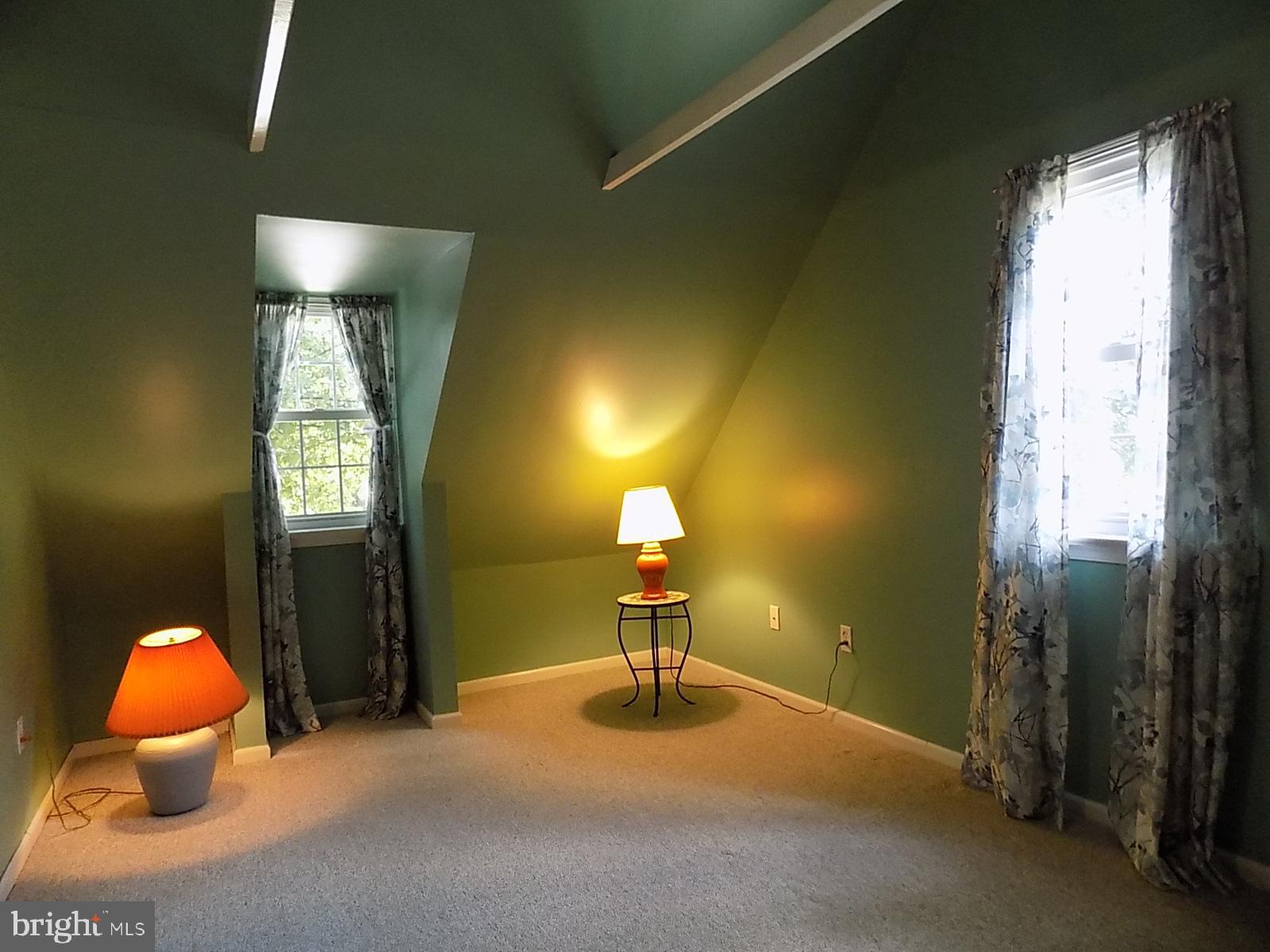 NICHOLSON SQUARE - Residential