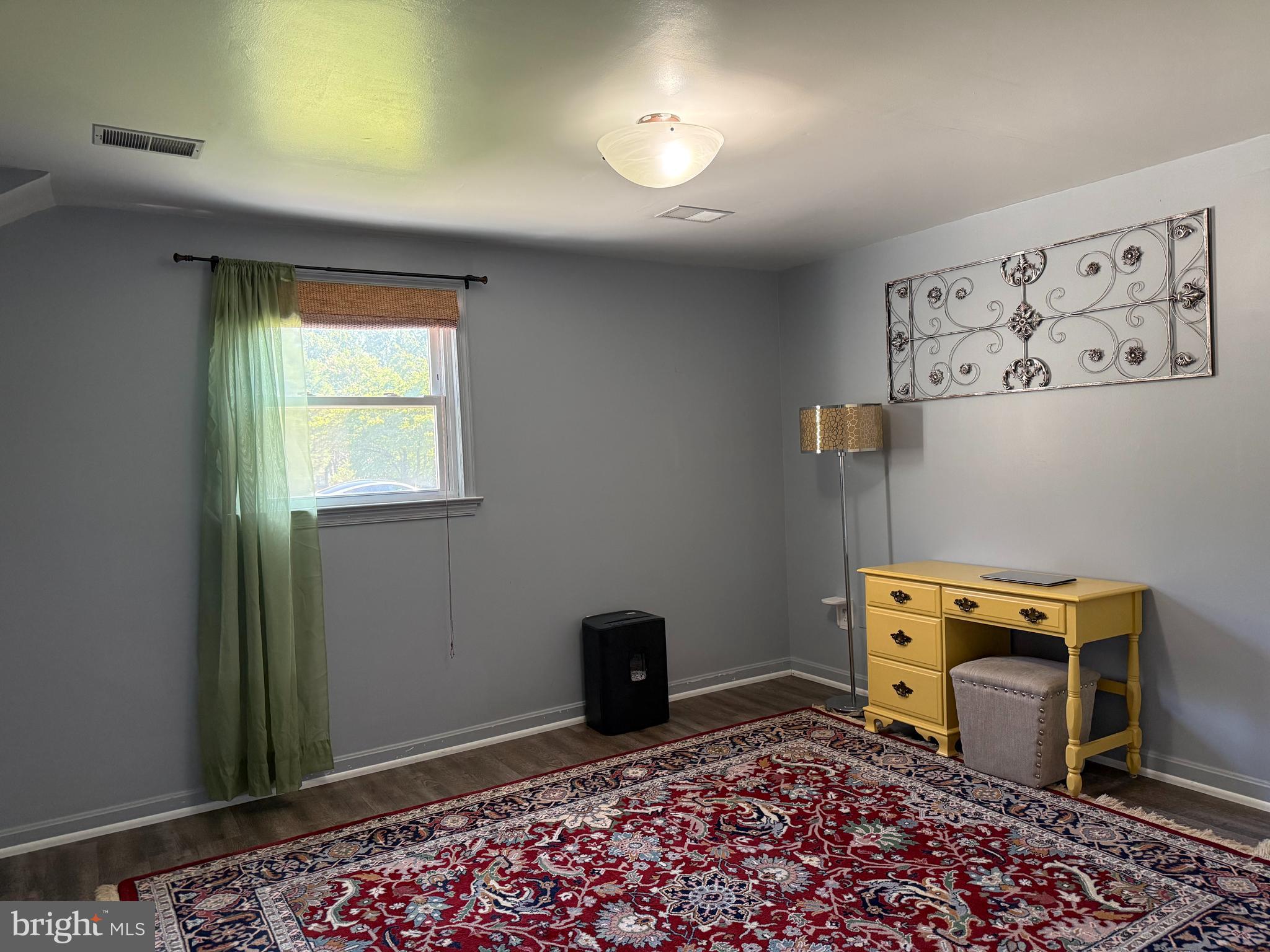 MOUNTAIN VIEW - Residential