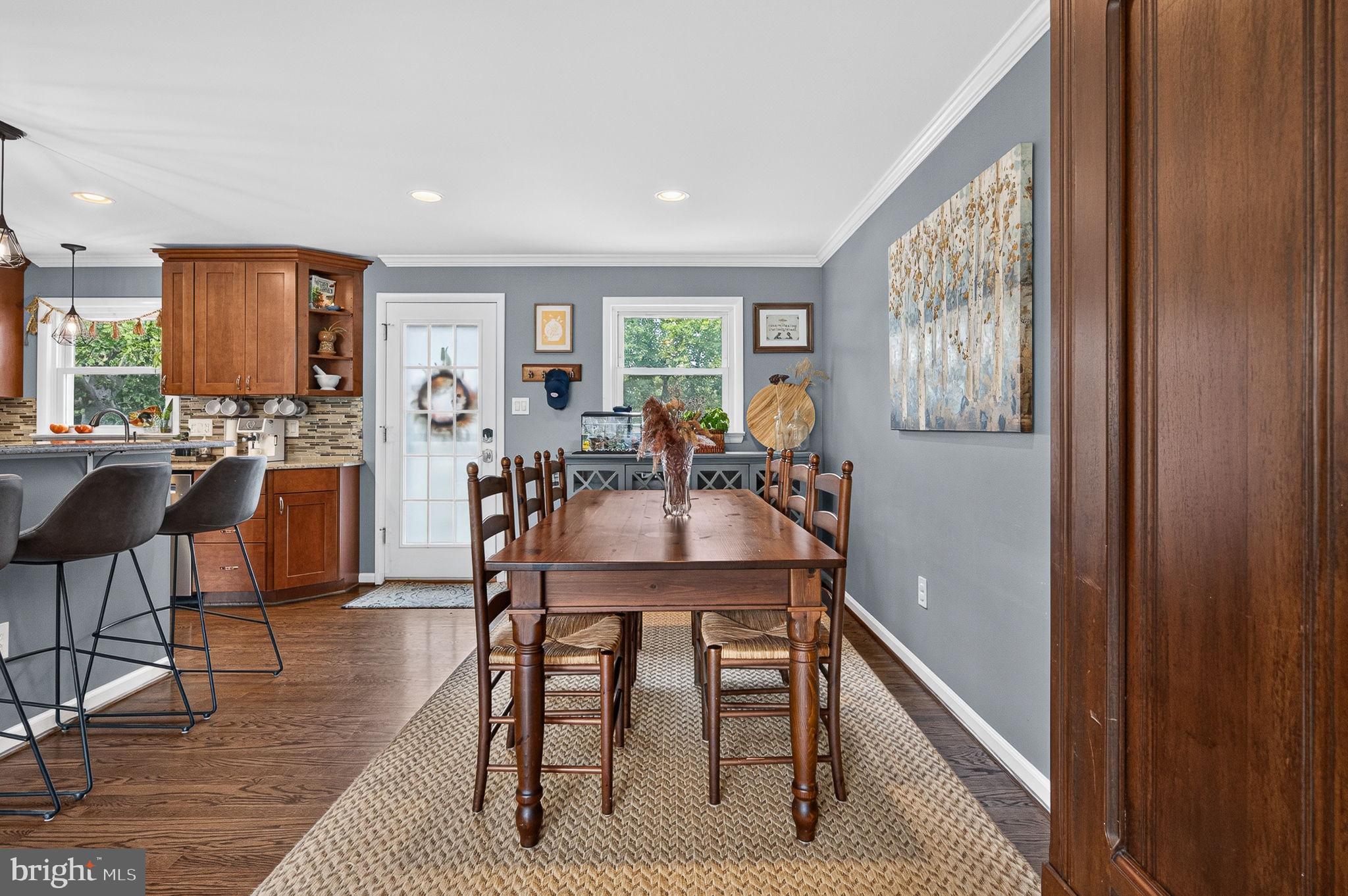 MOUNTAIN VIEW - Residential