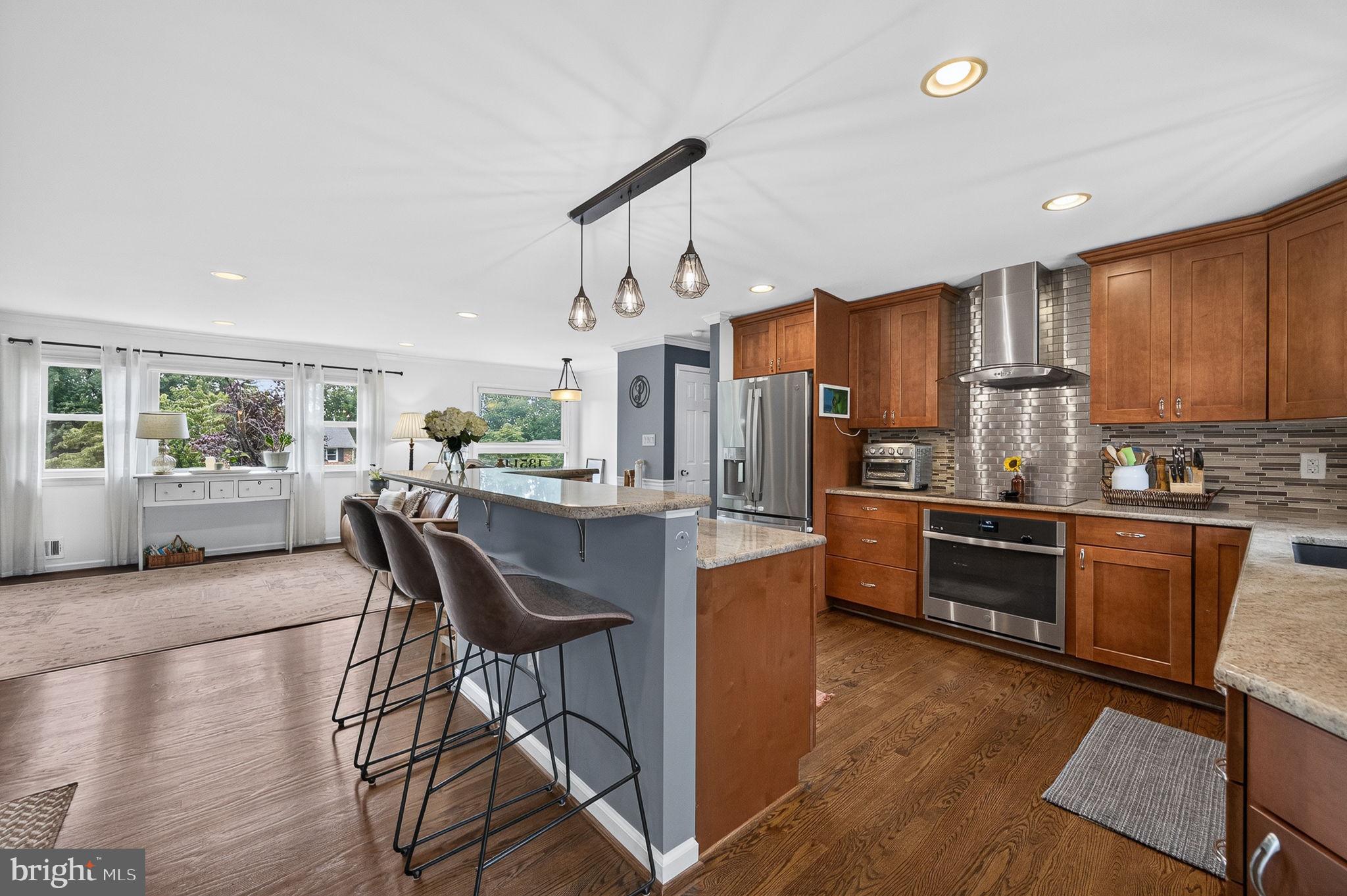 MOUNTAIN VIEW - Residential