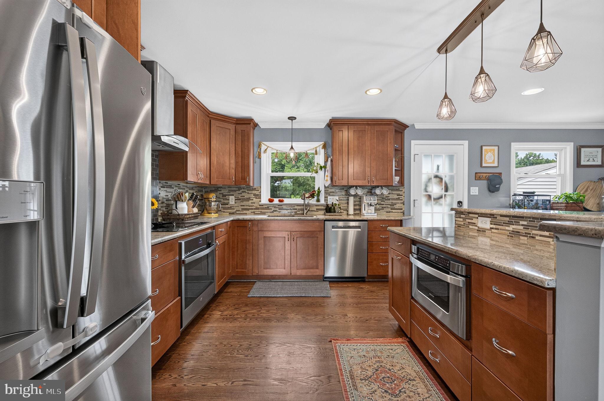 MOUNTAIN VIEW - Residential